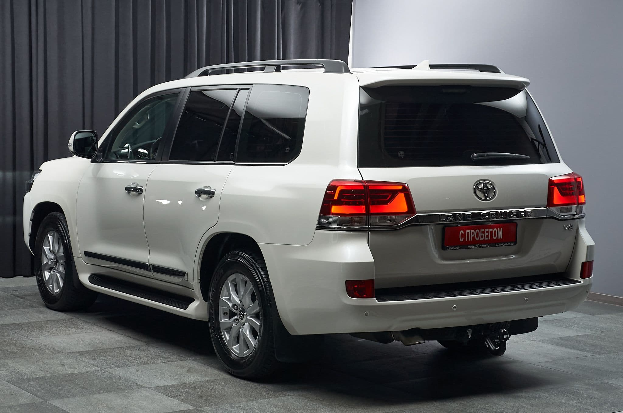 Toyota Land Cruiser - 5