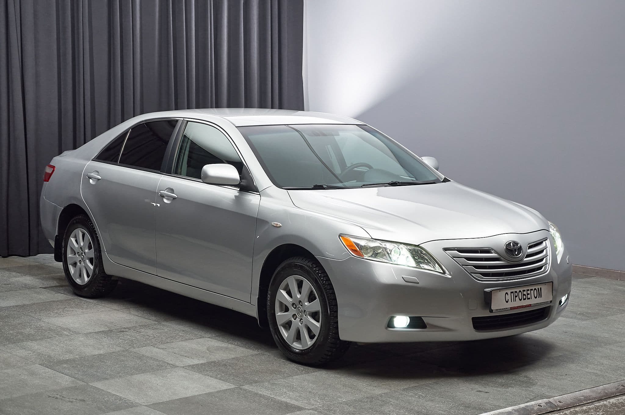 Toyota Camry - 3
