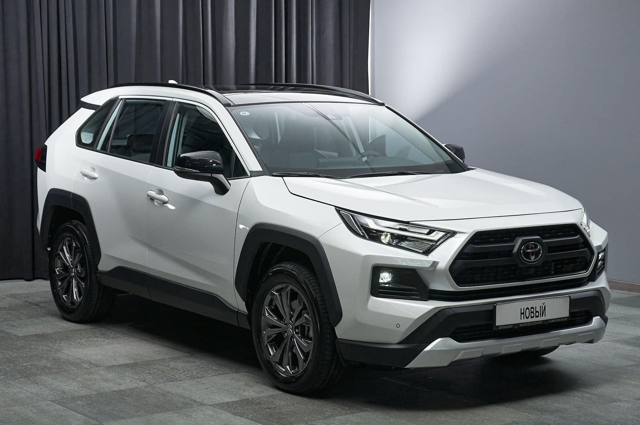 Toyota RAV4 - 3
