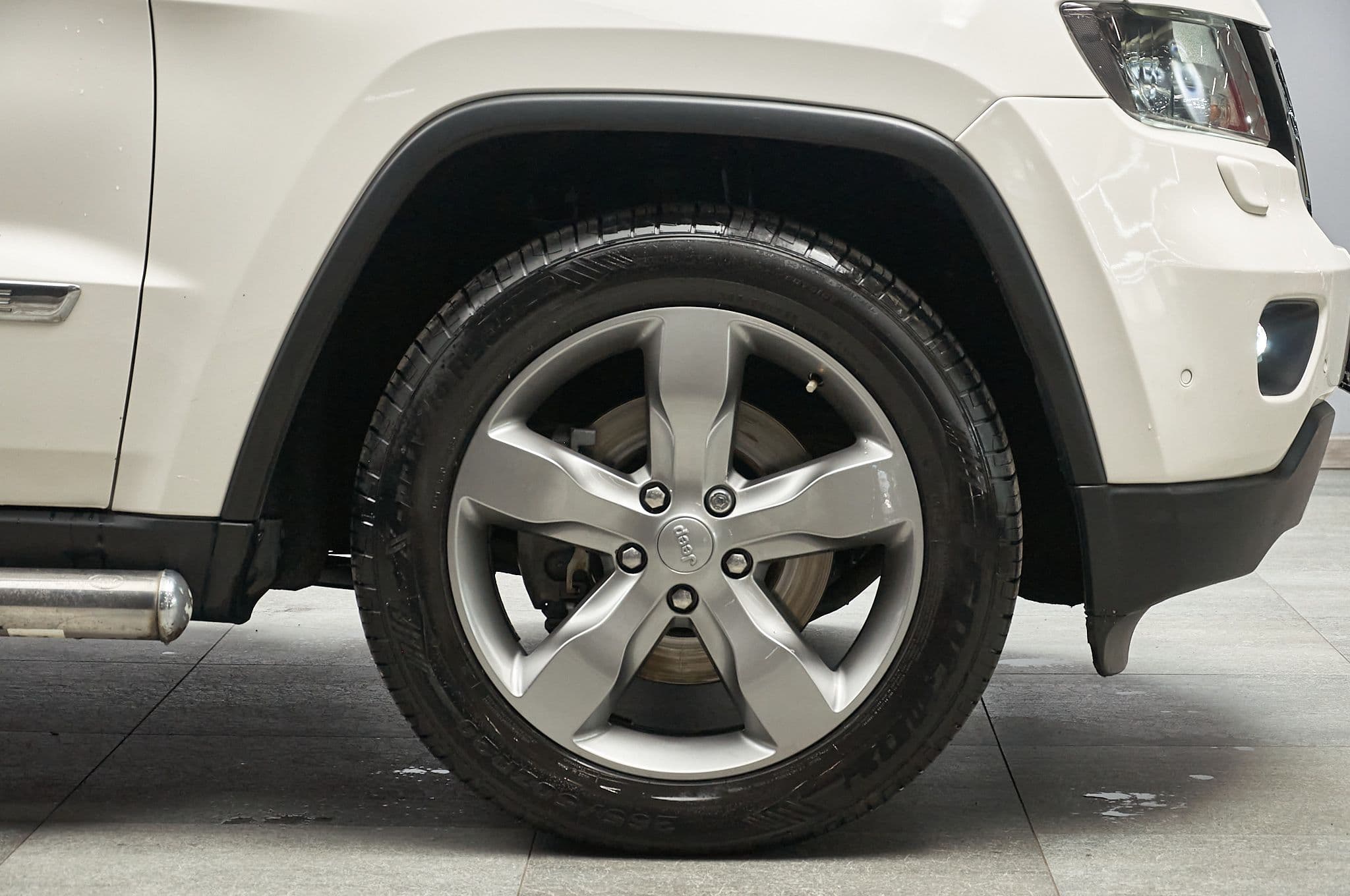 Jeep Grand Cherokee - 4
