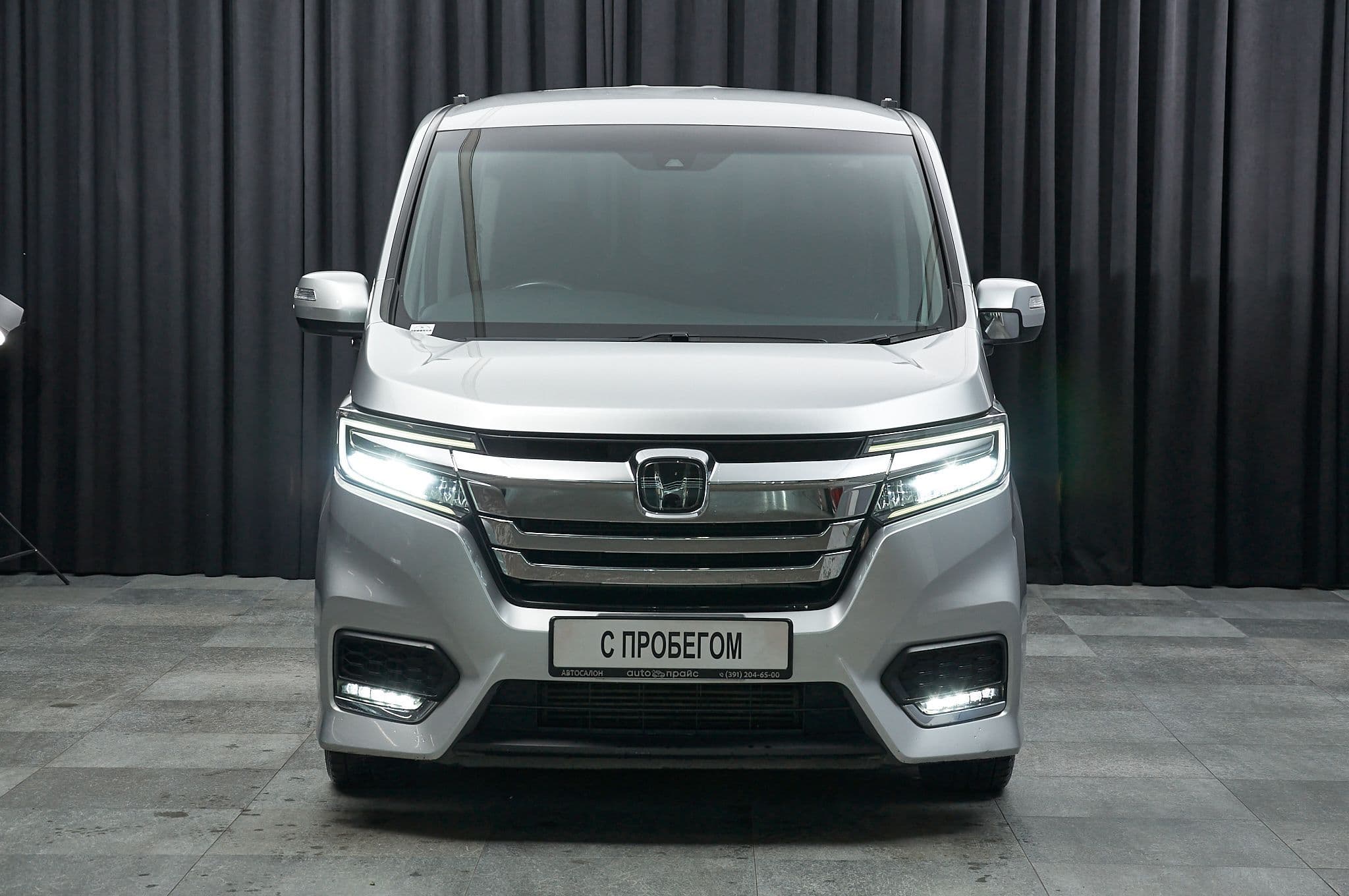 Honda Stepwgn - 1