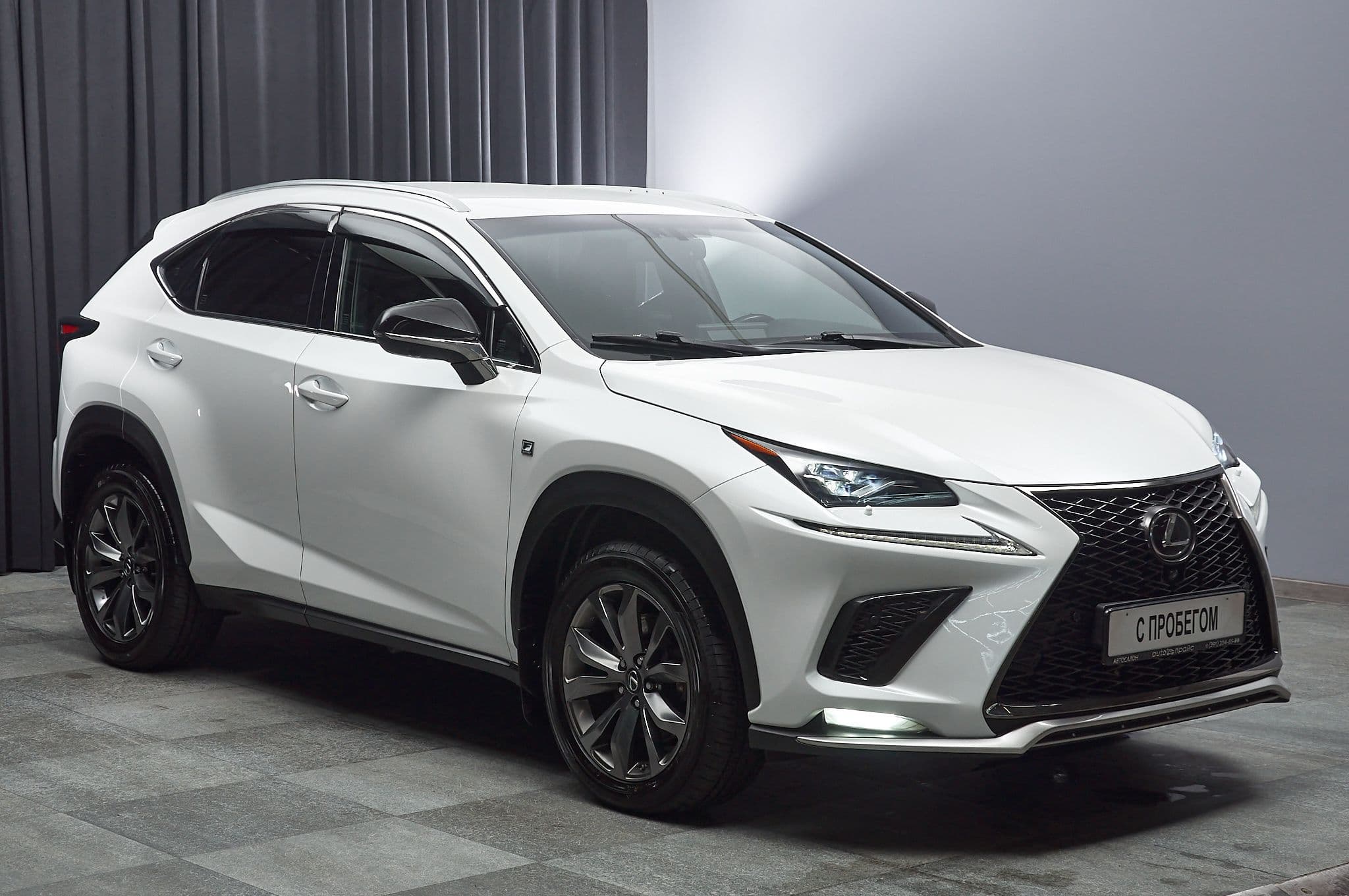 Lexus NX300 - 3