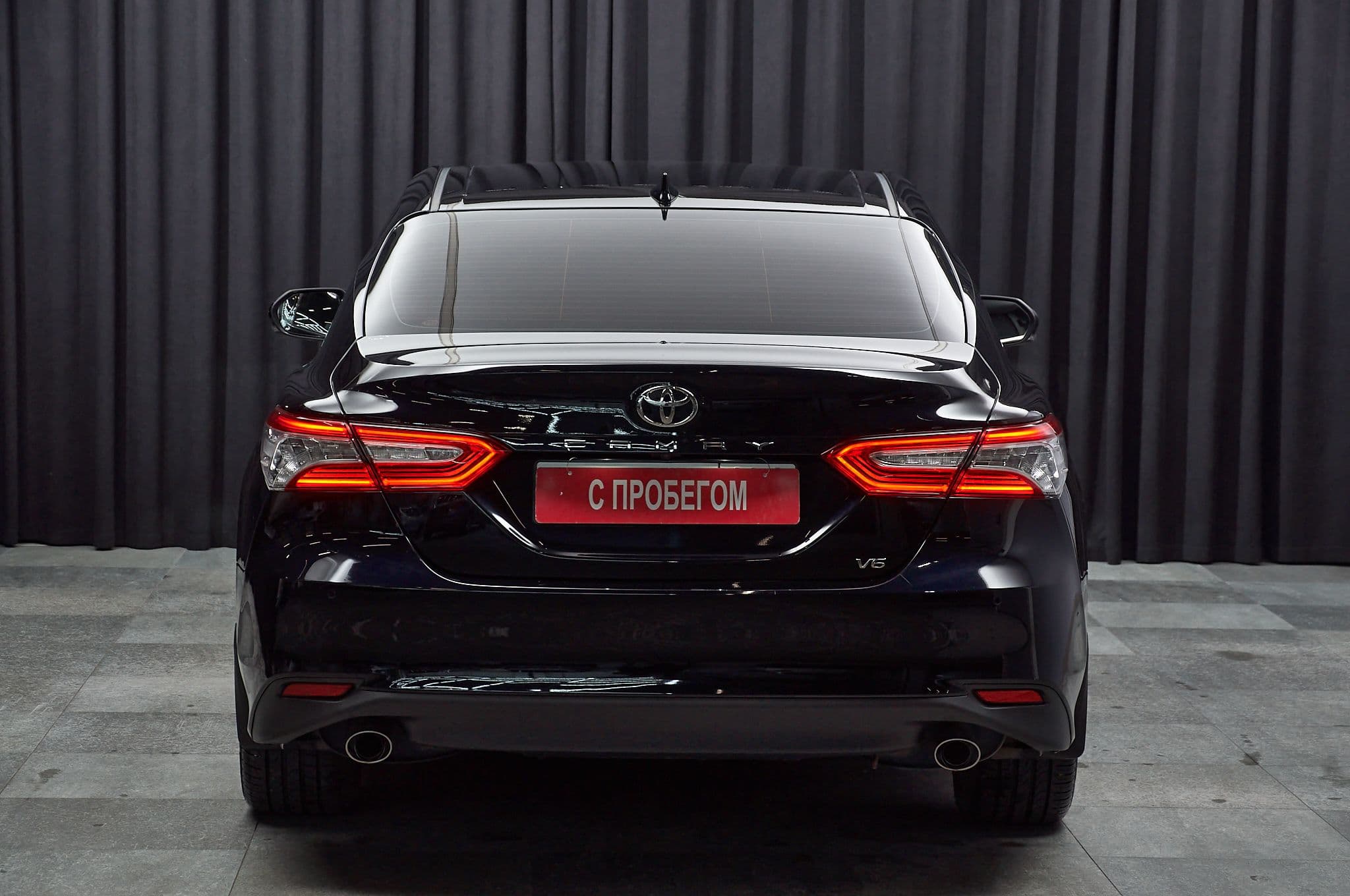 Toyota Camry - 5
