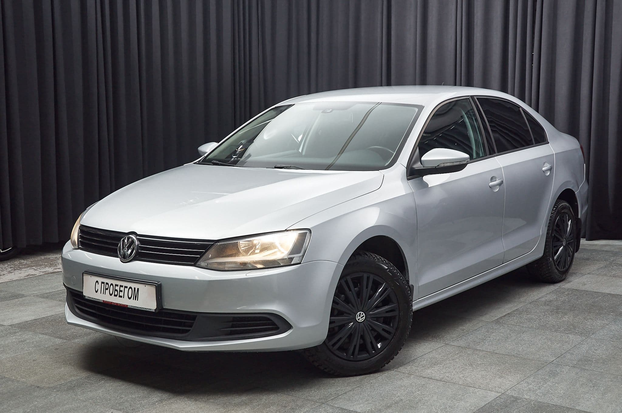 Volkswagen Jetta - 1