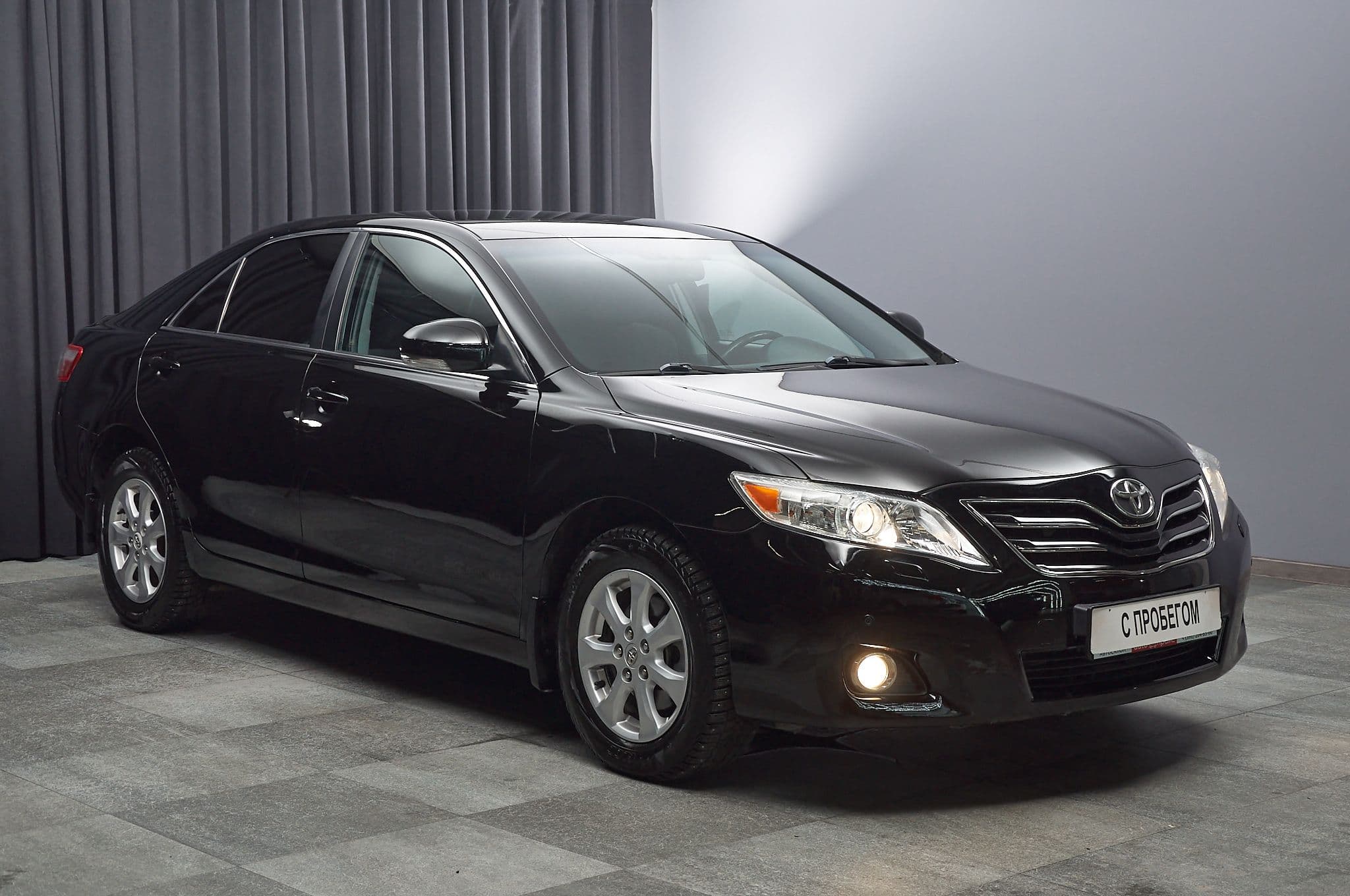 Toyota Camry - 3