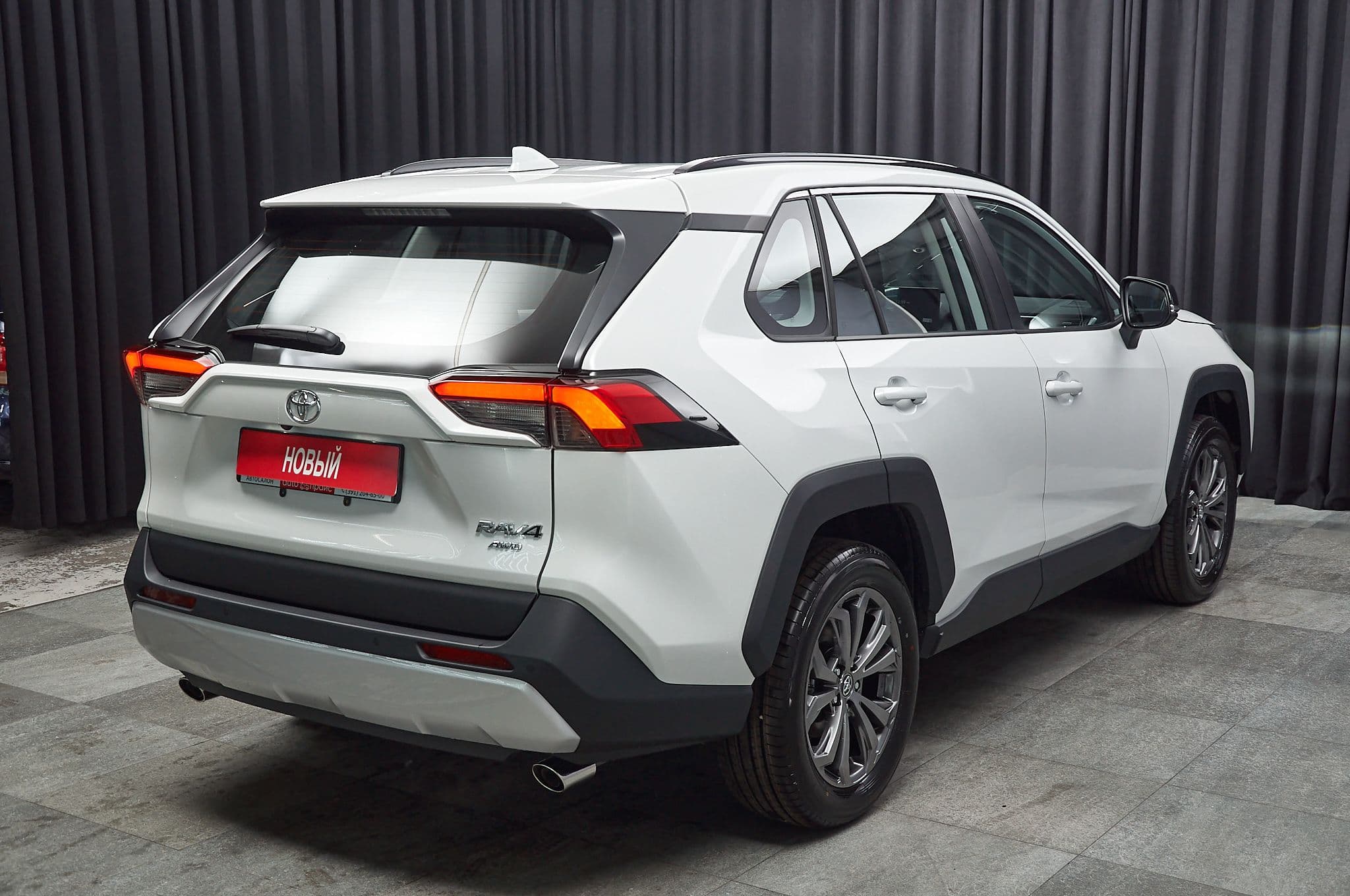 Toyota RAV4 - 3