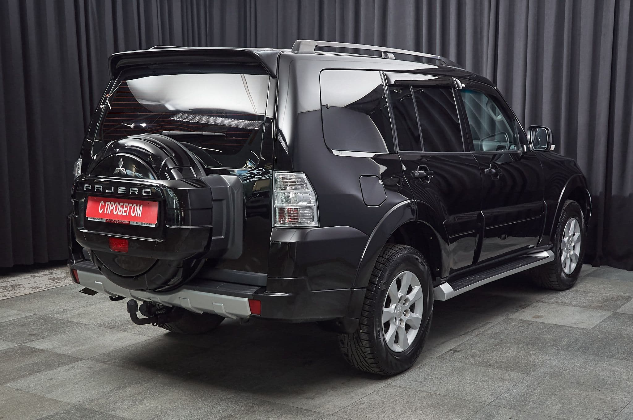 Mitsubishi Pajero - 4