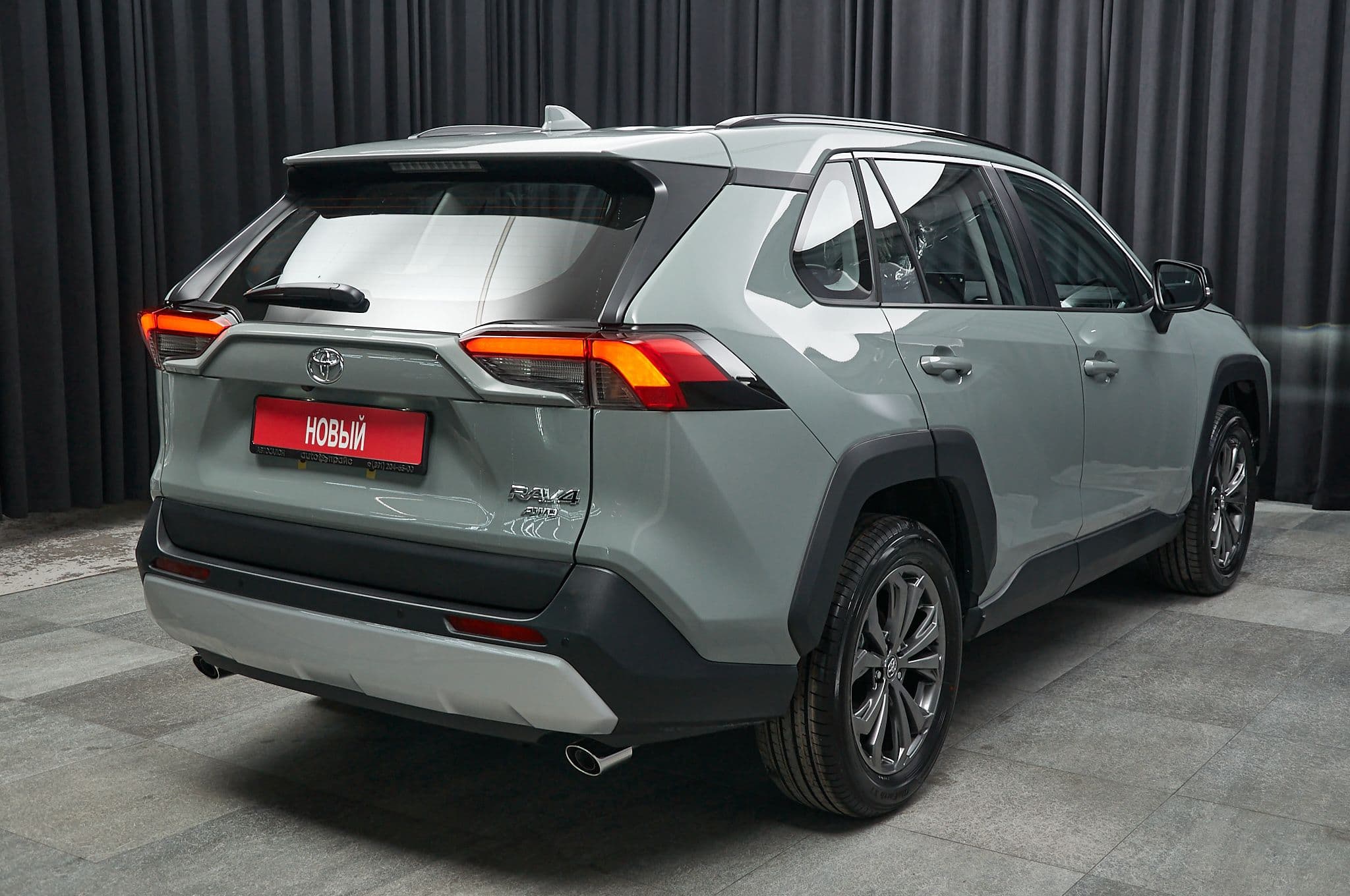 Toyota RAV4 - 3