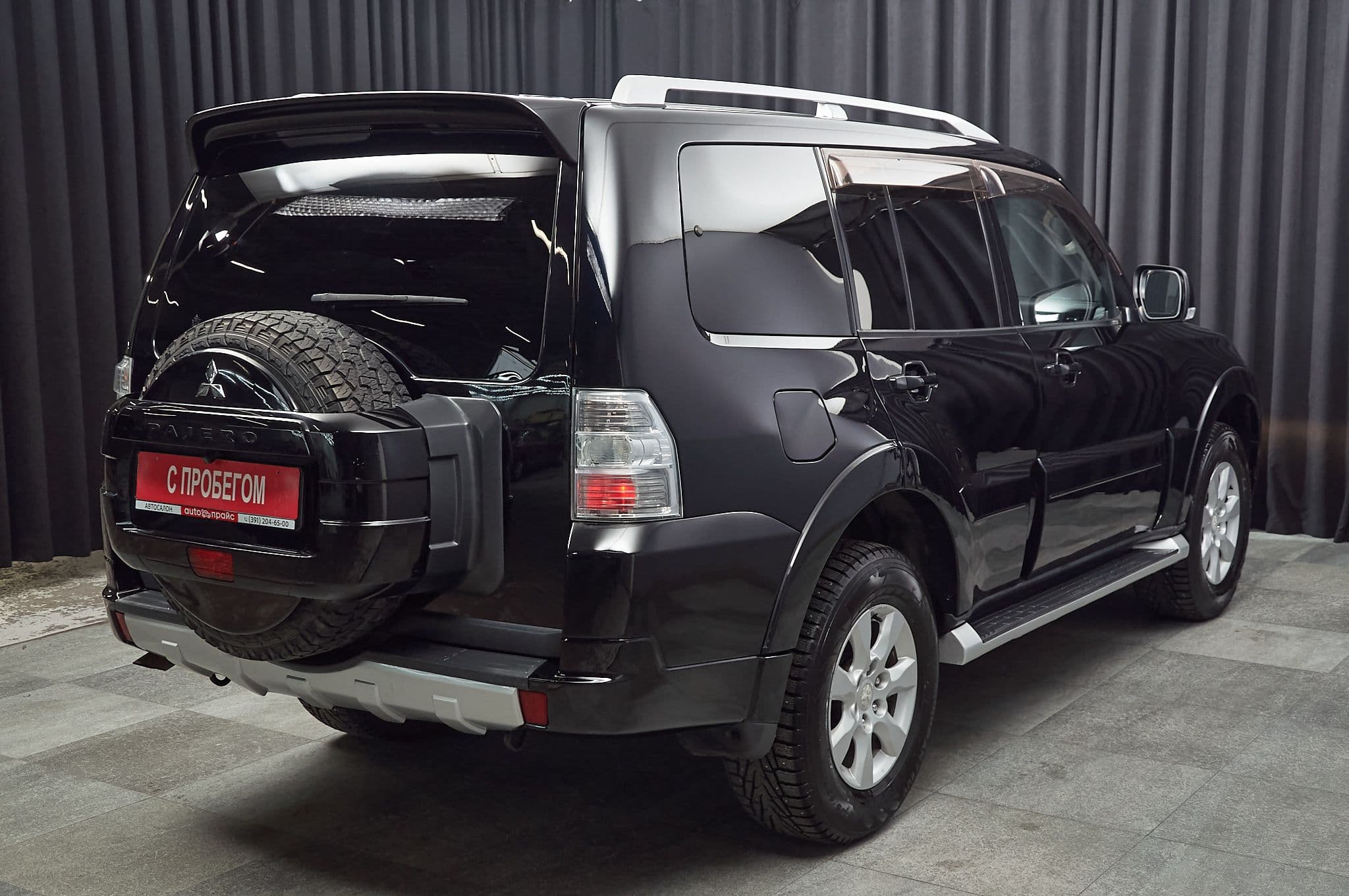 Mitsubishi Pajero - 4