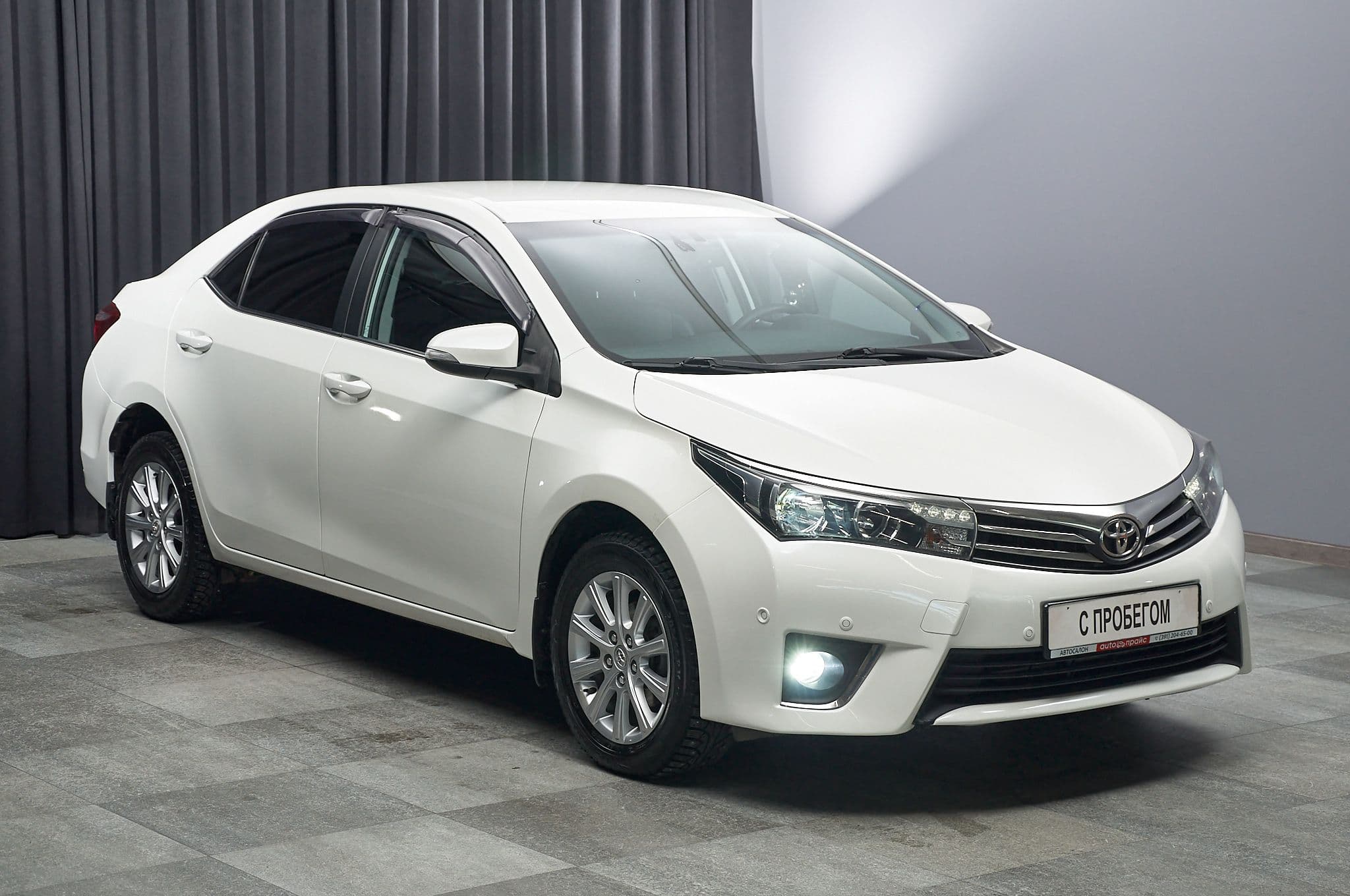 Toyota Corolla - 2