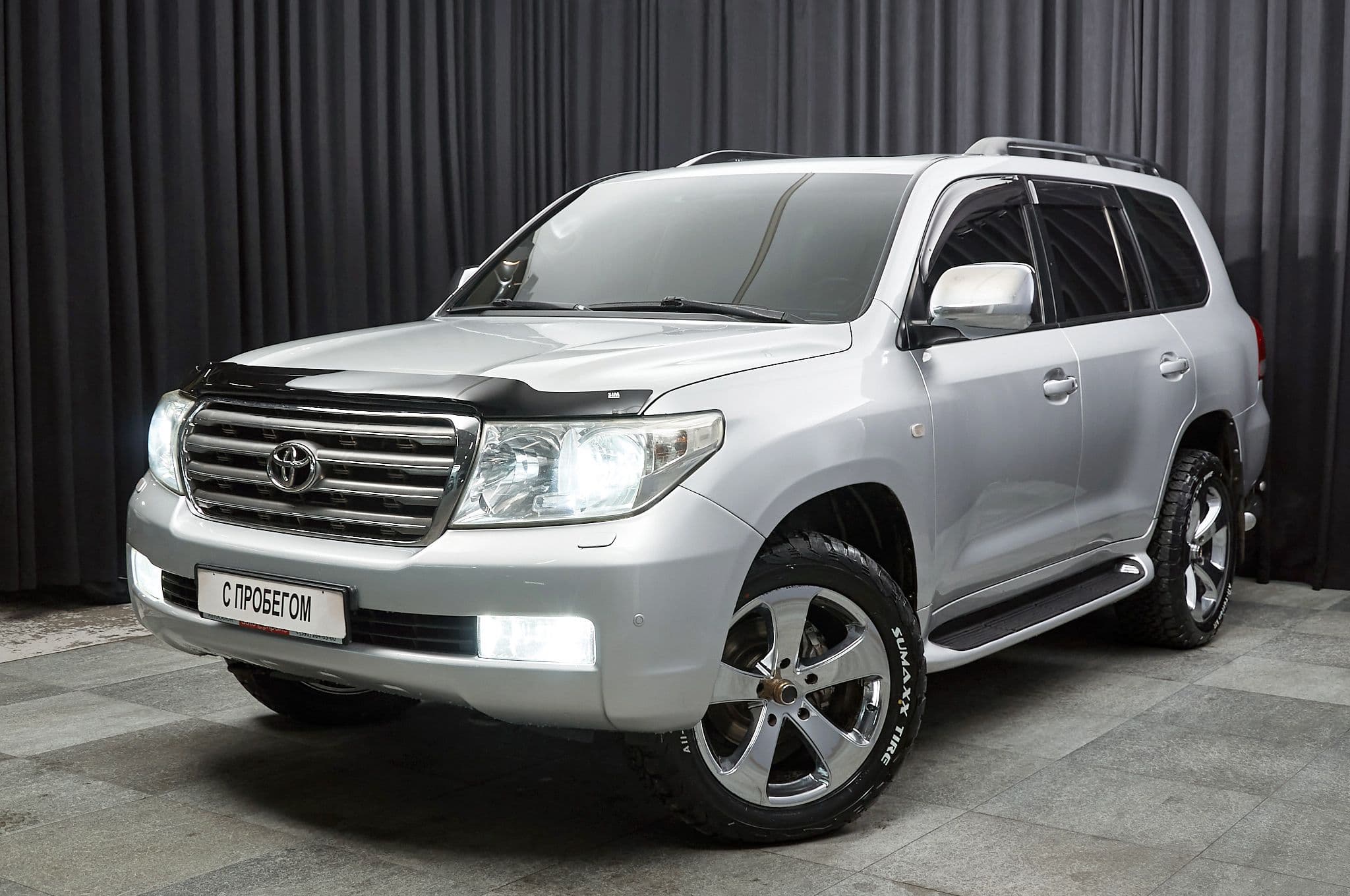 Toyota Land Cruiser - 1