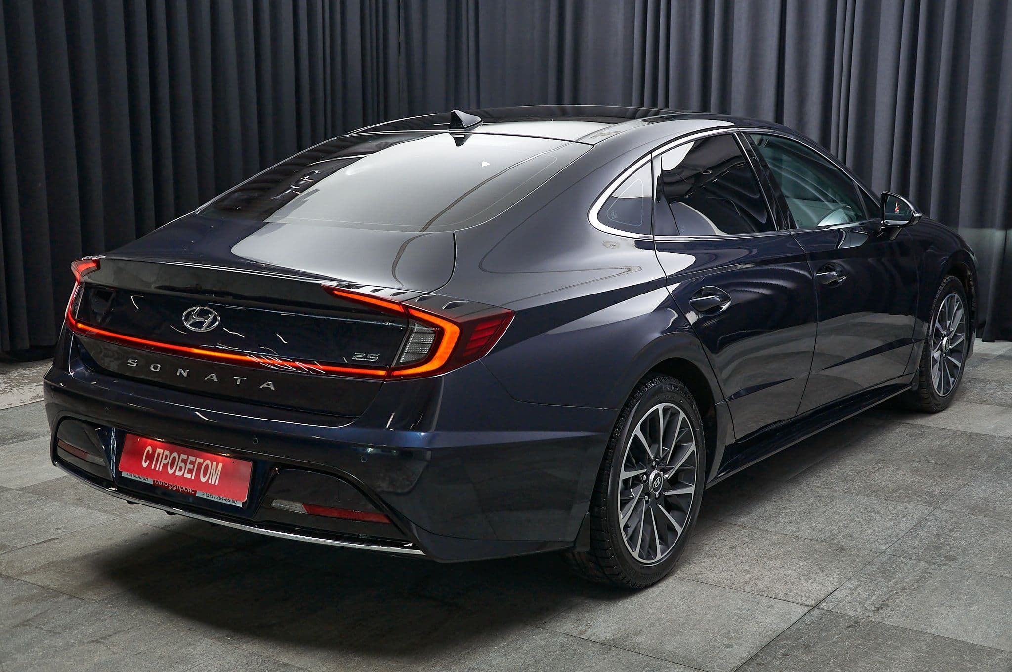 Hyundai Sonata - 4