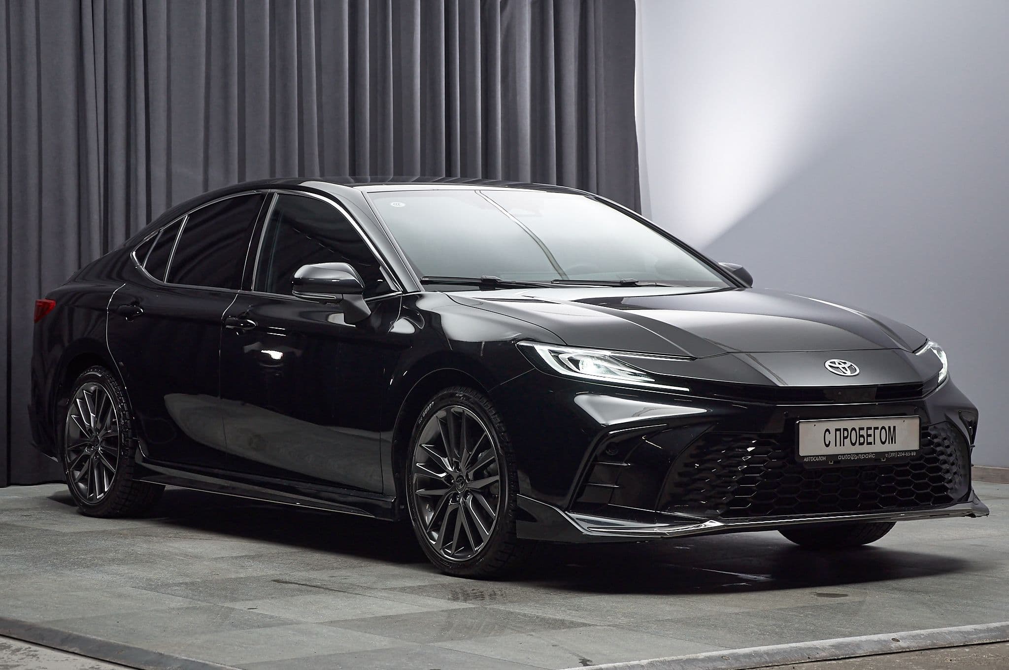 Toyota Camry - 1