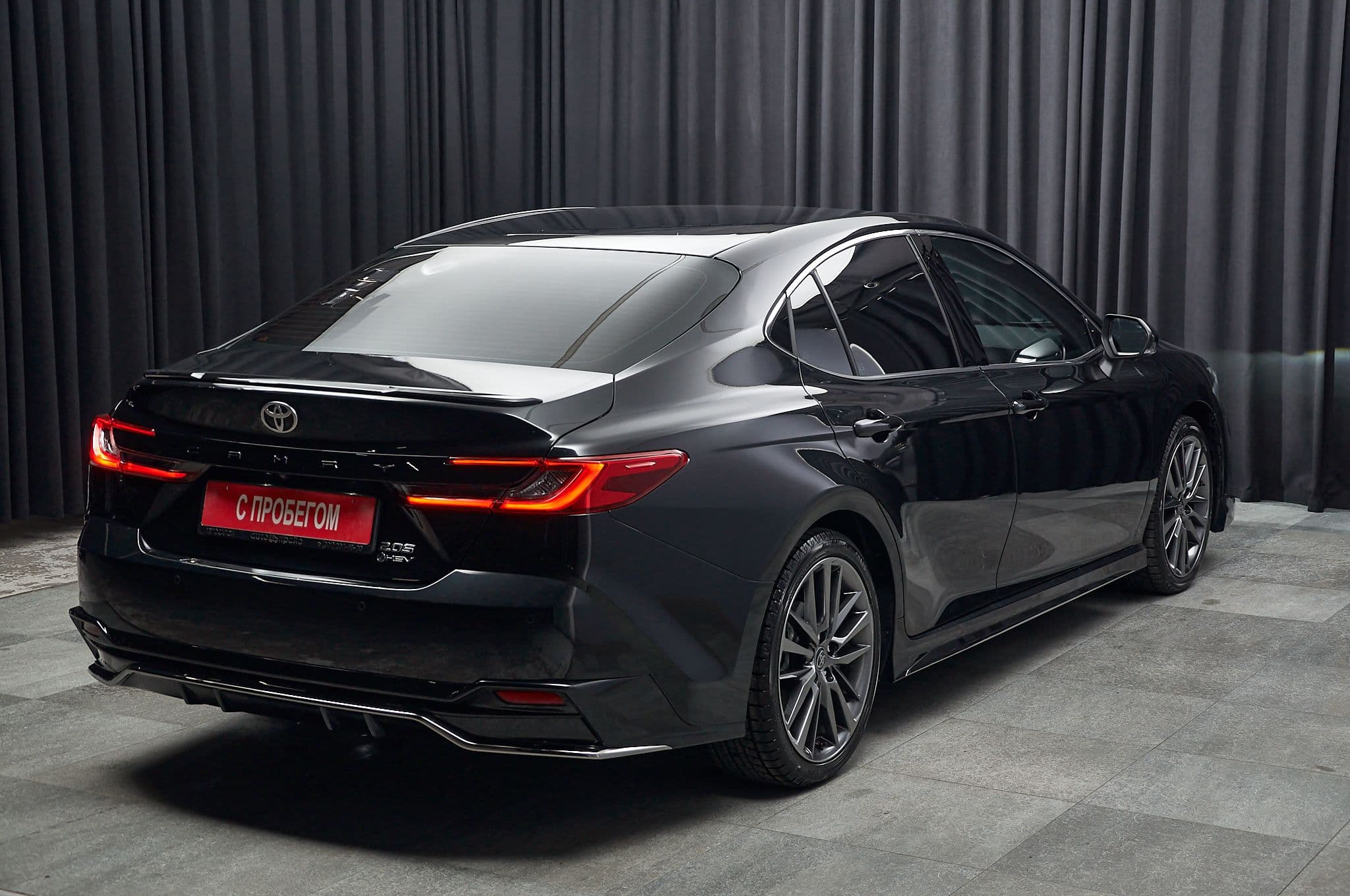 Toyota Camry - 2