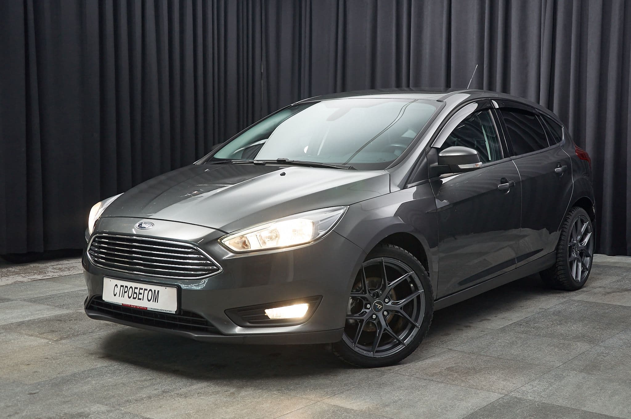 Ford Focus - 1