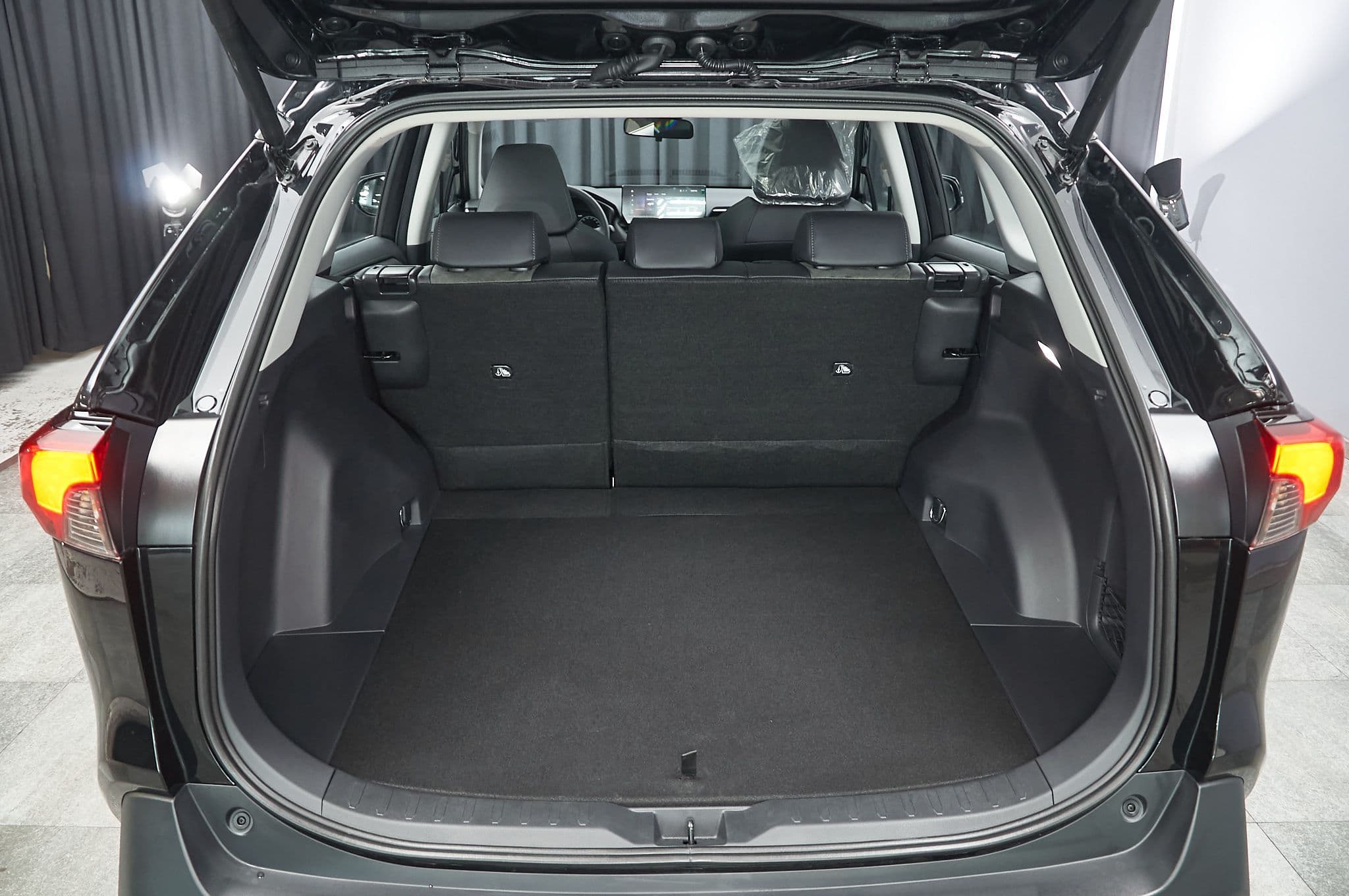 Toyota RAV4 - 4