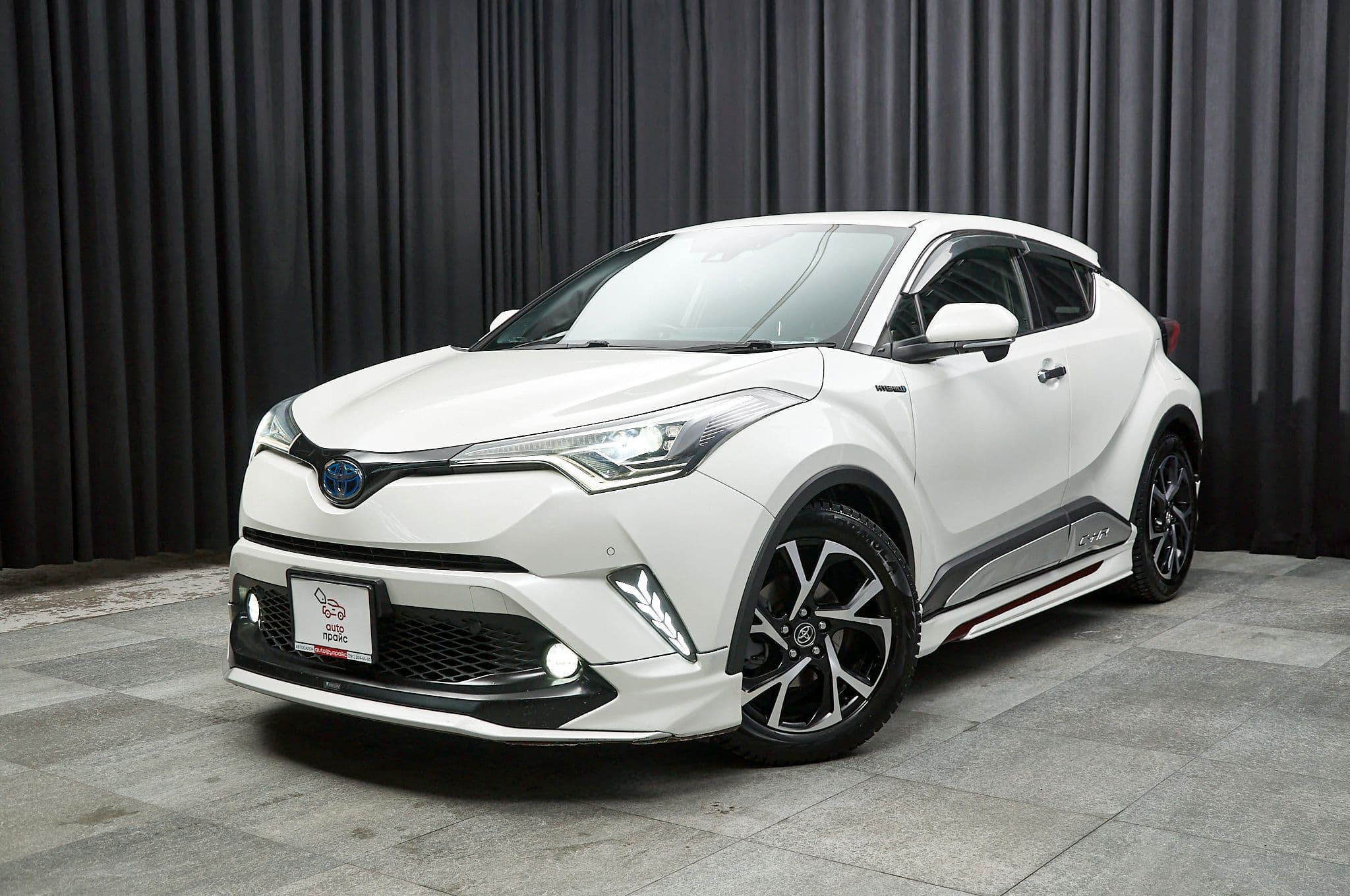 Toyota C-HR - 1