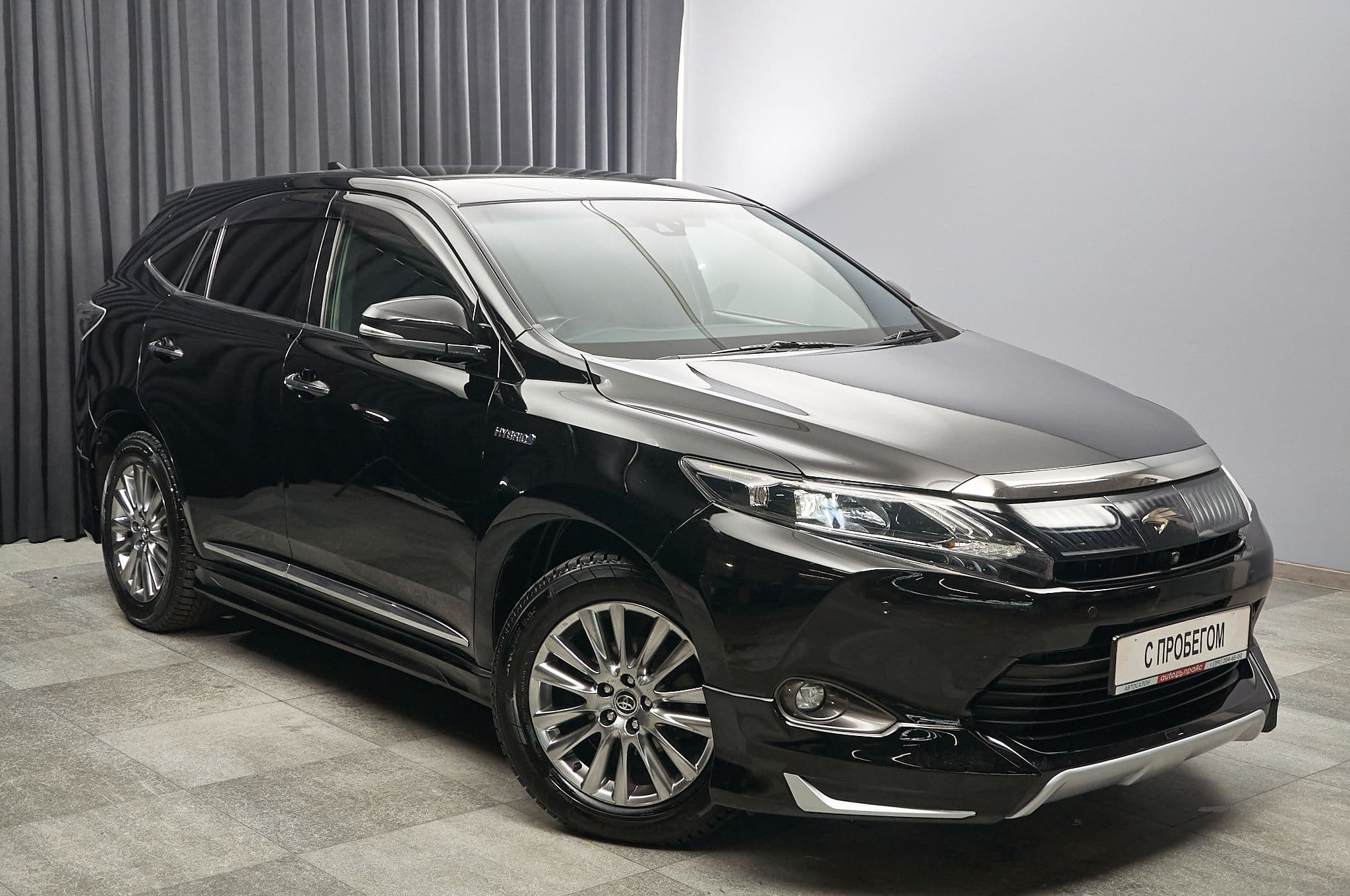Toyota Harrier - 2