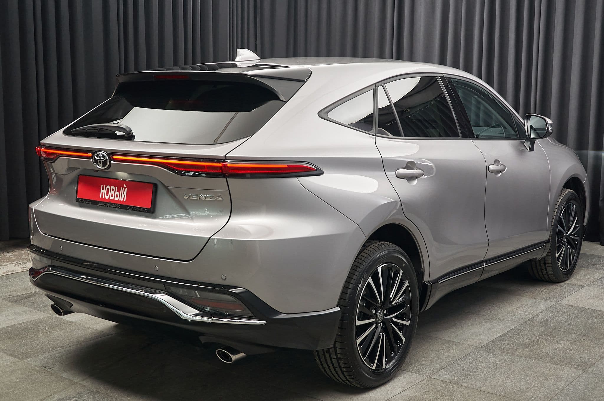 Toyota Venza - 4