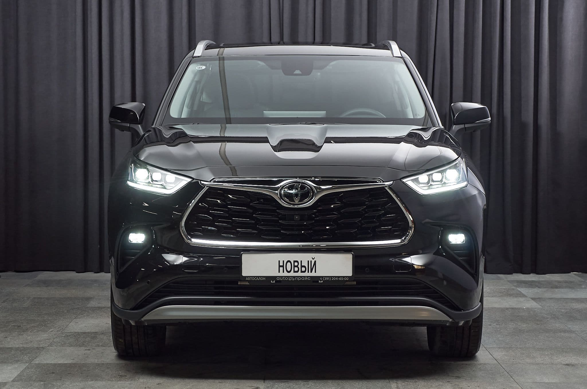 Toyota Highlander - 1