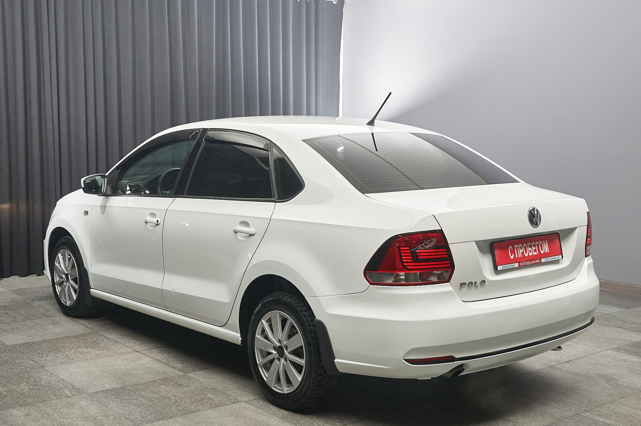 Volkswagen Polo - 5