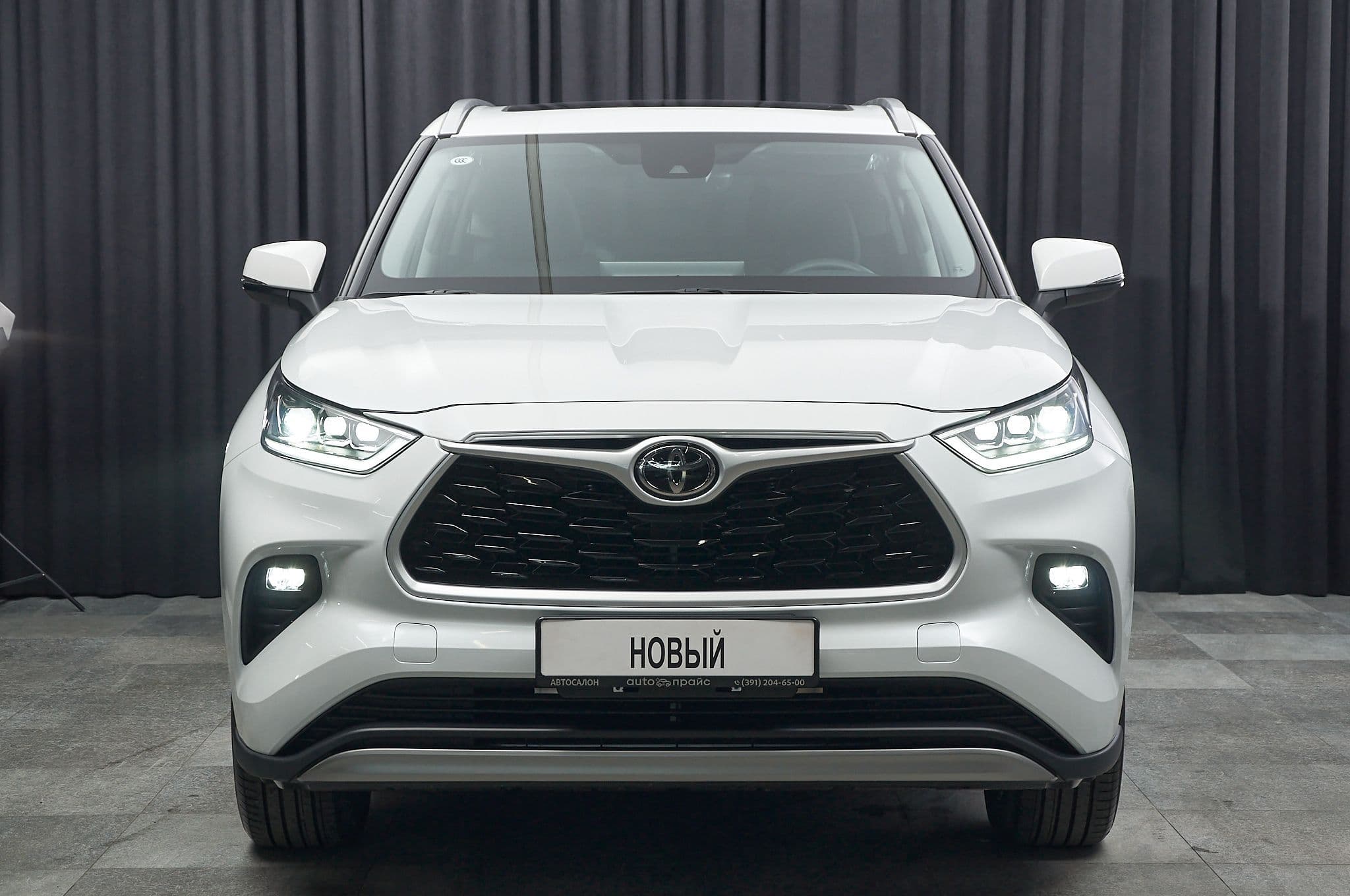Toyota Highlander - 1
