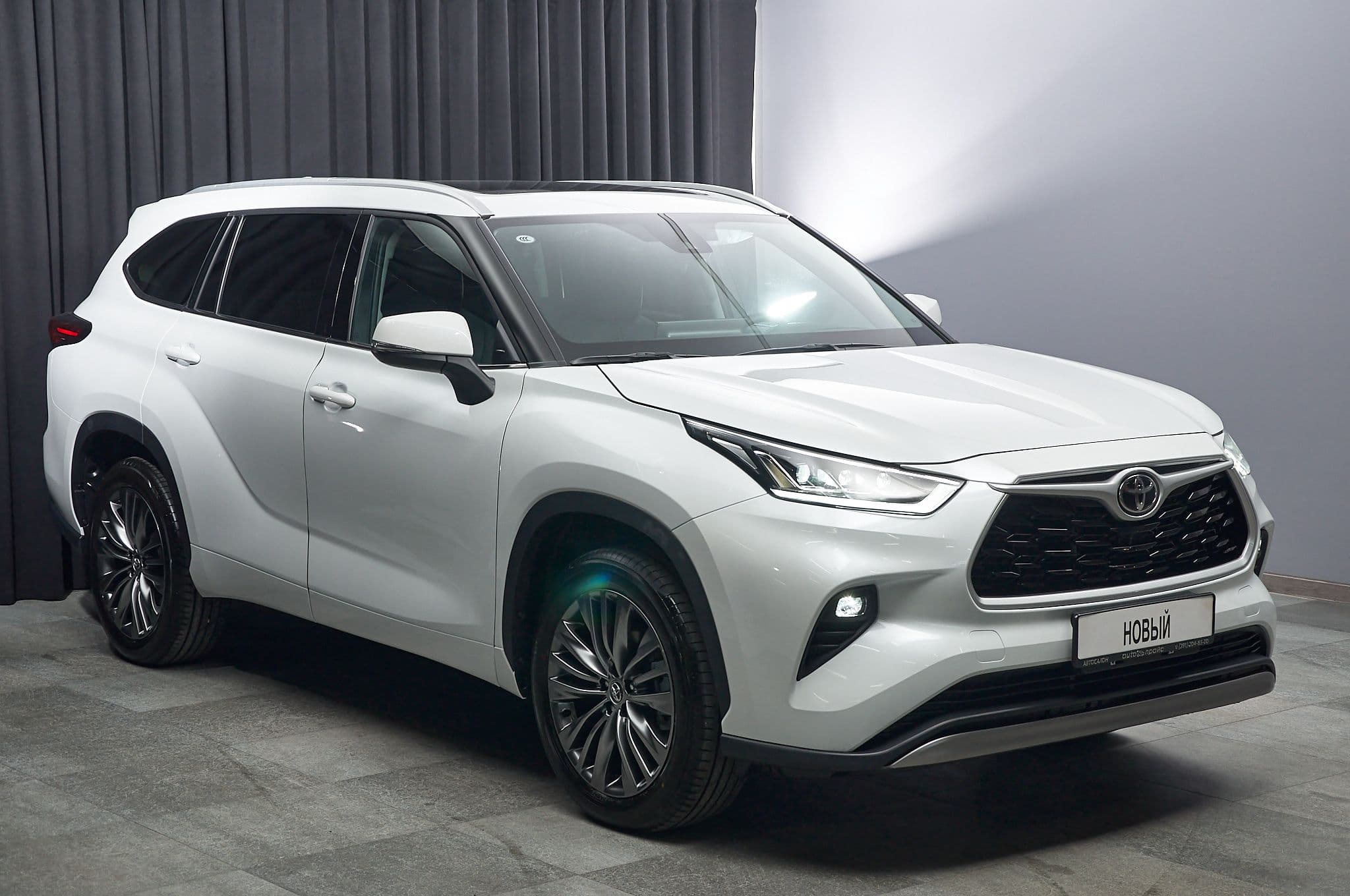 Toyota Highlander - 2