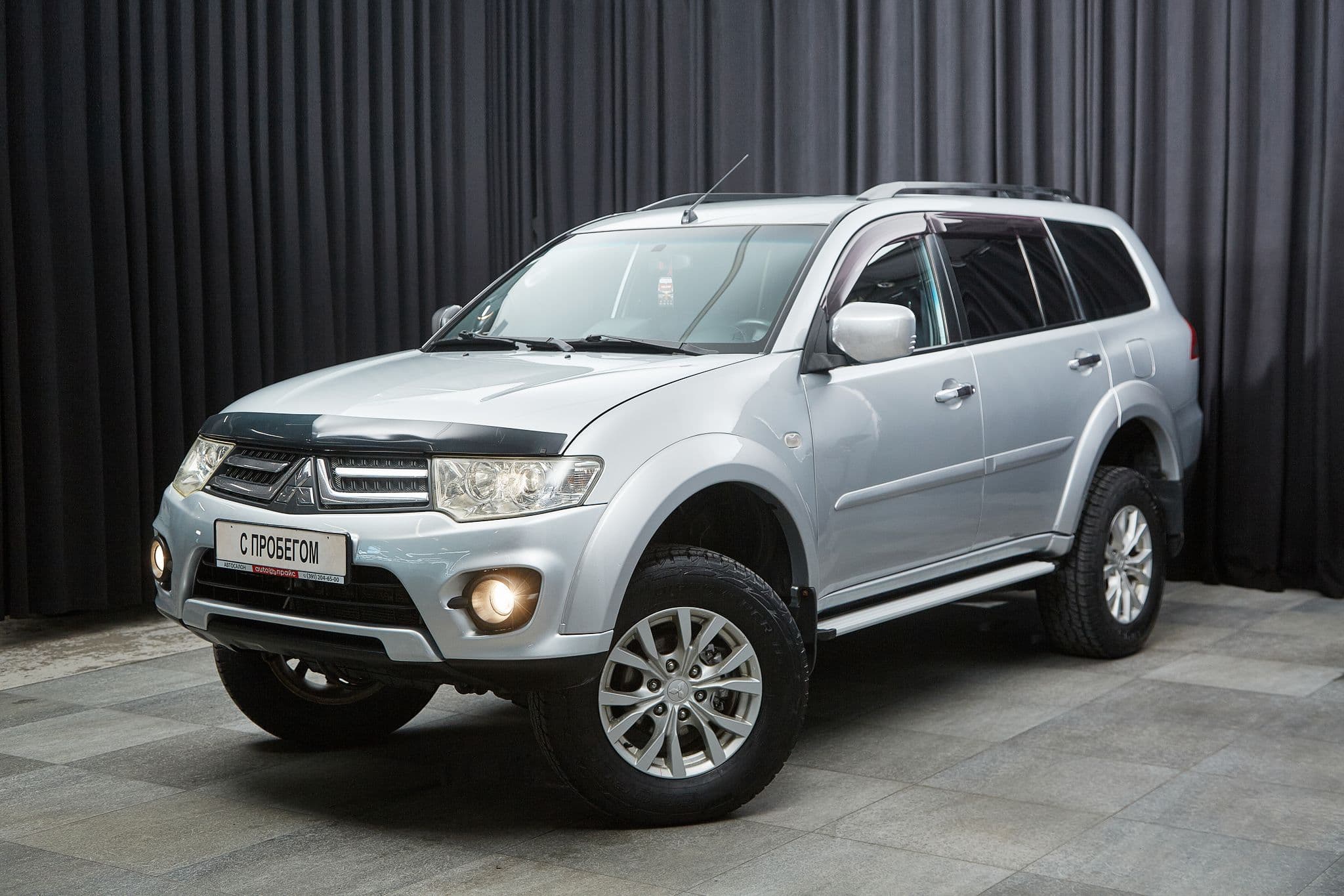 Mitsubishi Pajero Sport - 1