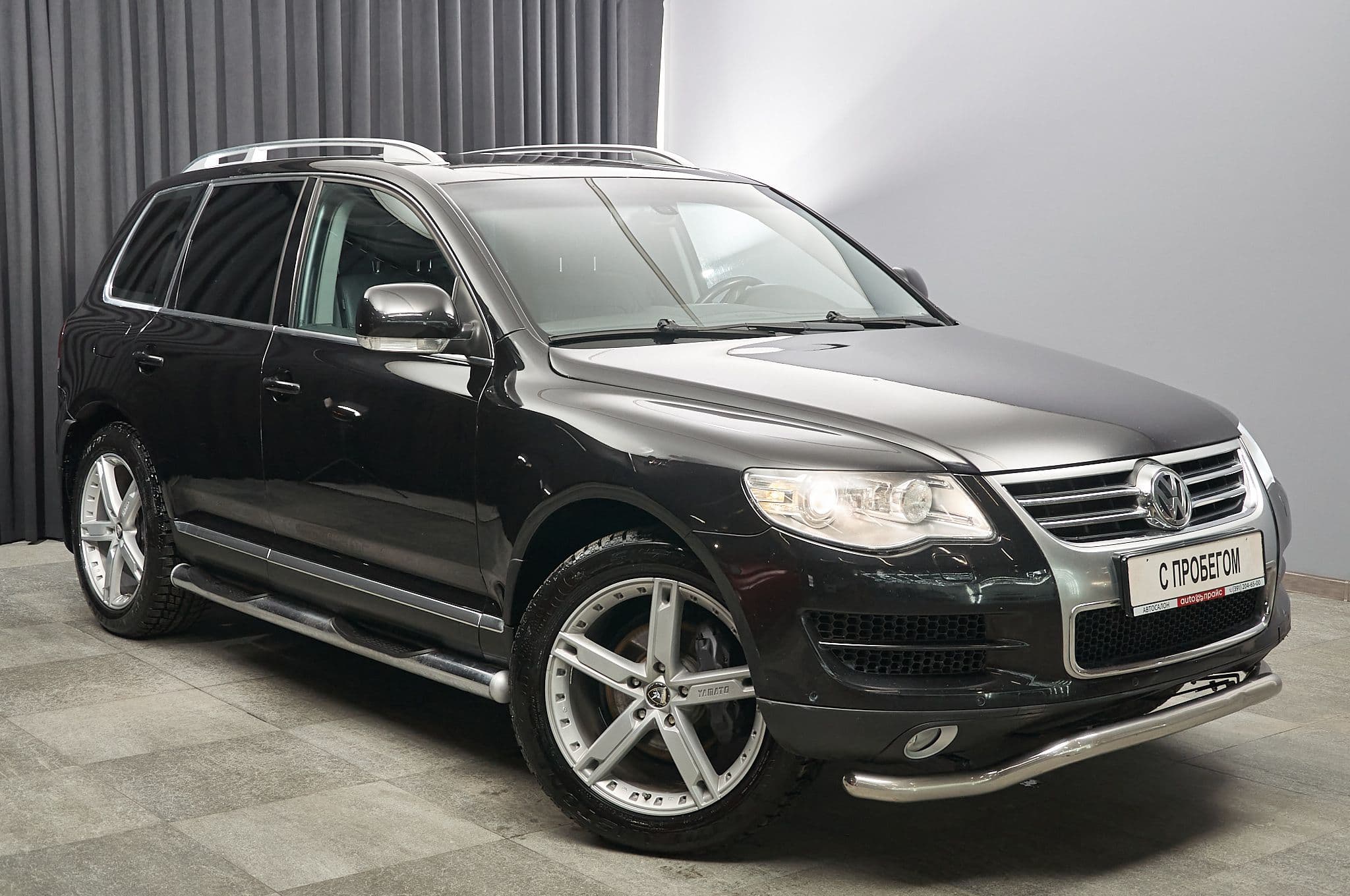 Volkswagen Touareg - 2