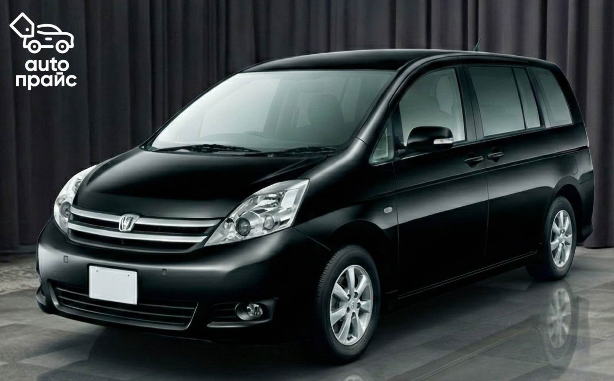 Toyota Isis - 1