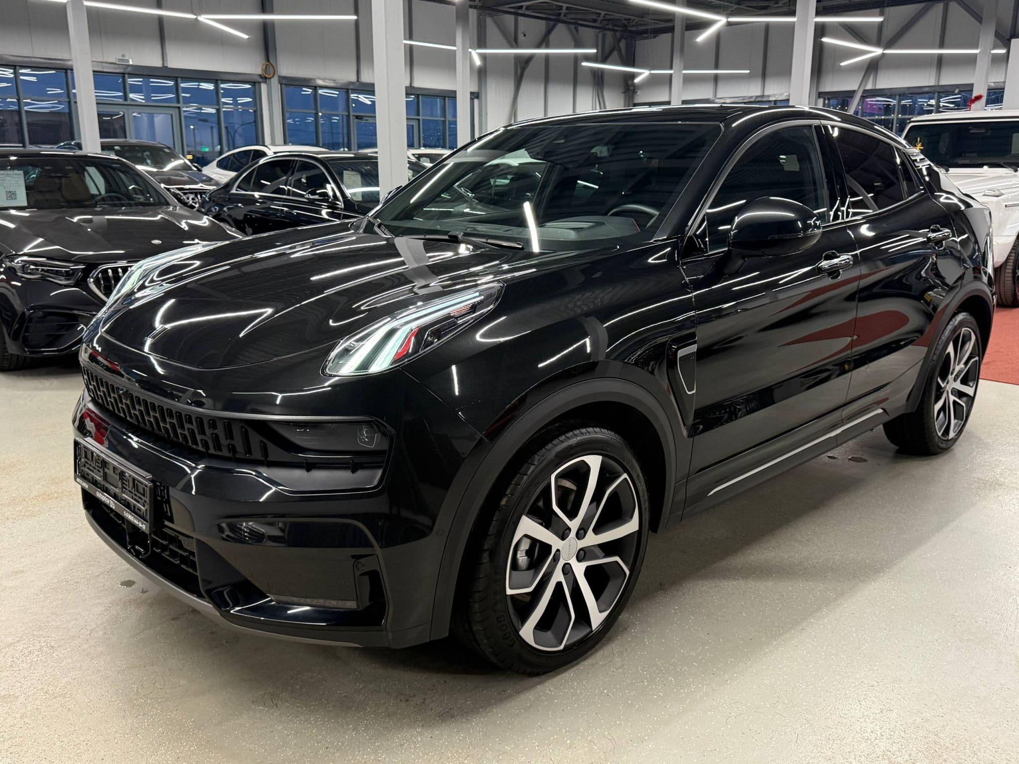 Lynk & Co 05 - 1