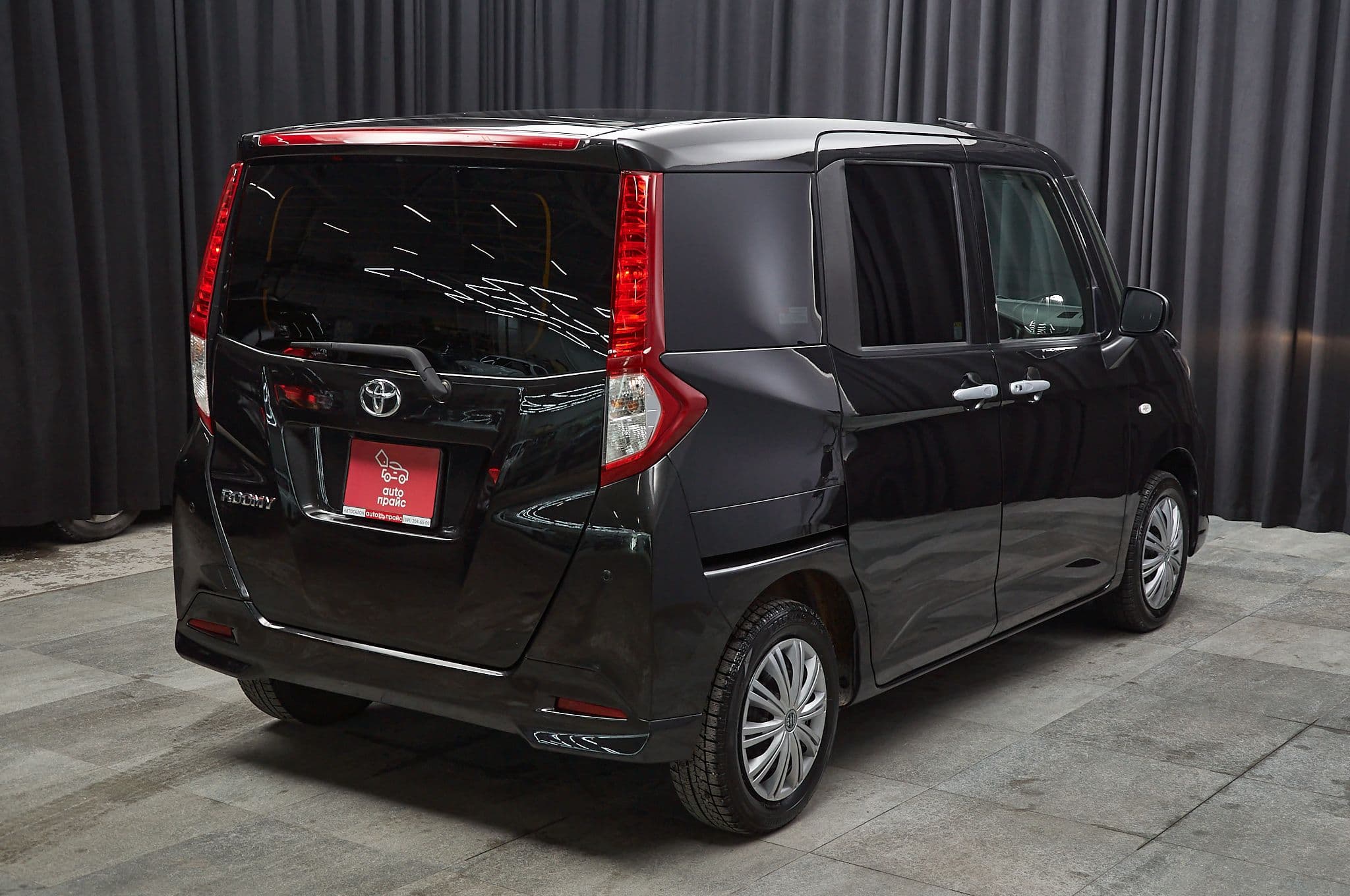 Toyota Roomy - 4