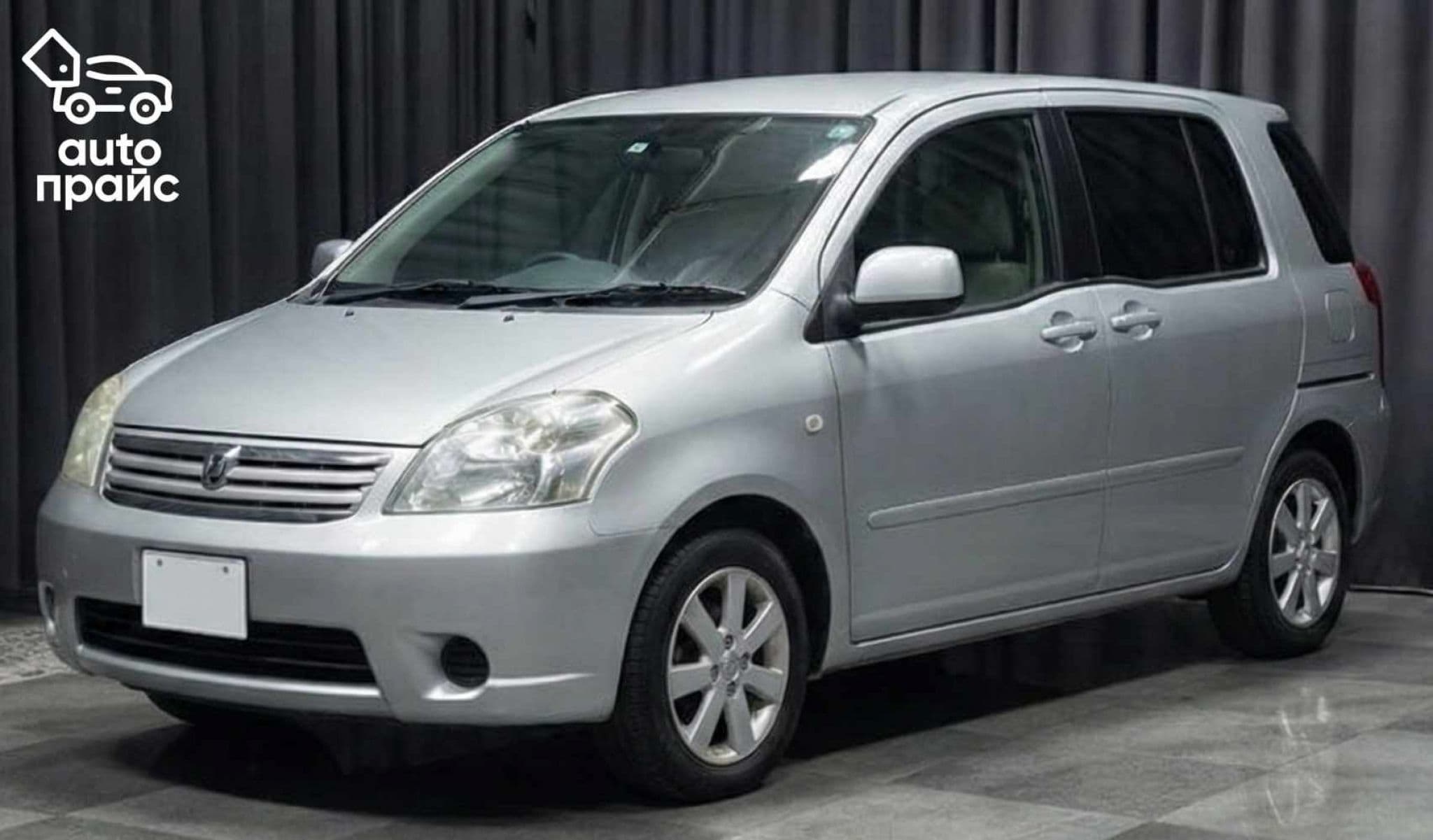 Toyota Raum - 1