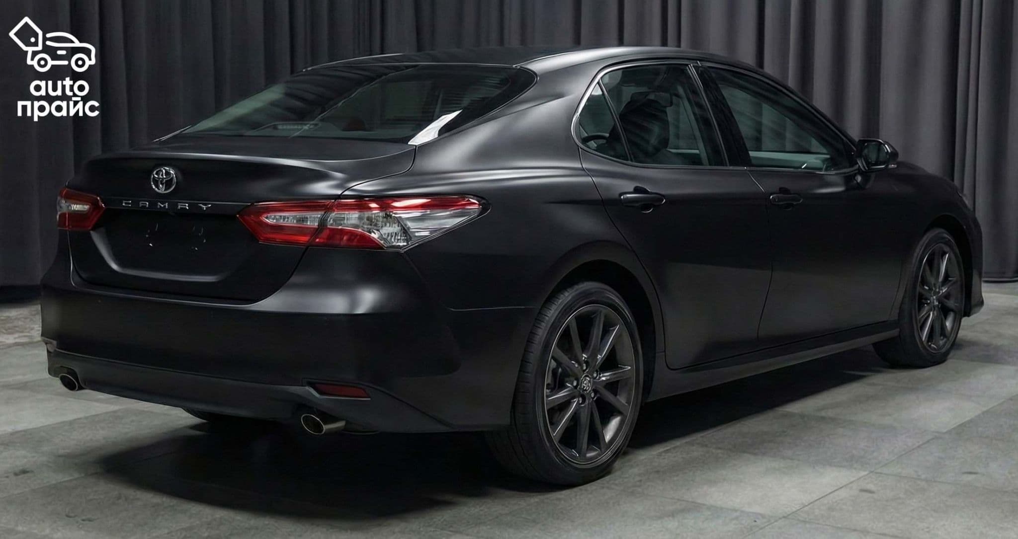 Toyota Camry - 1