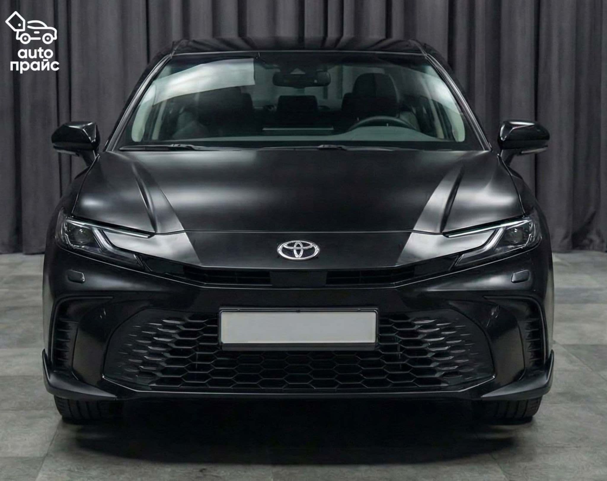 Toyota Camry - 1