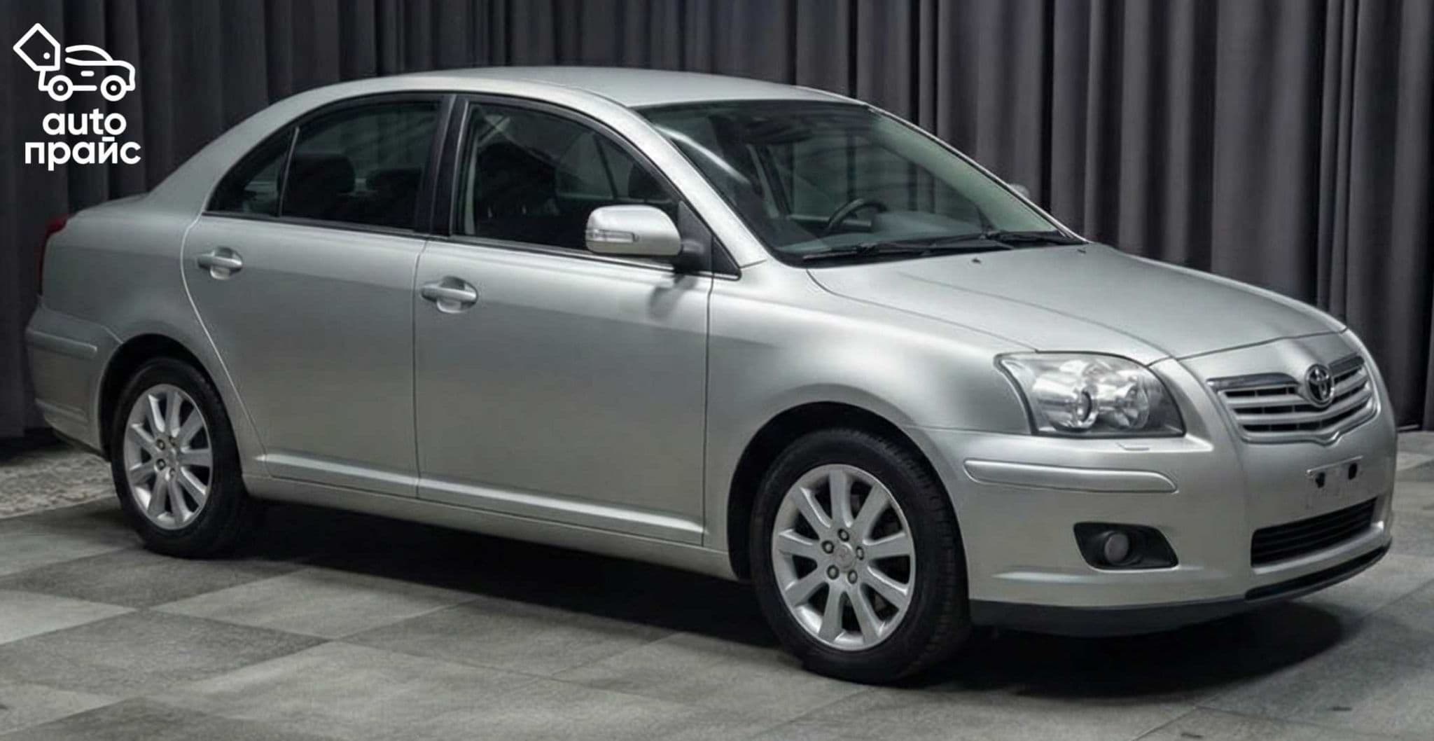 Toyota Avensis - 1