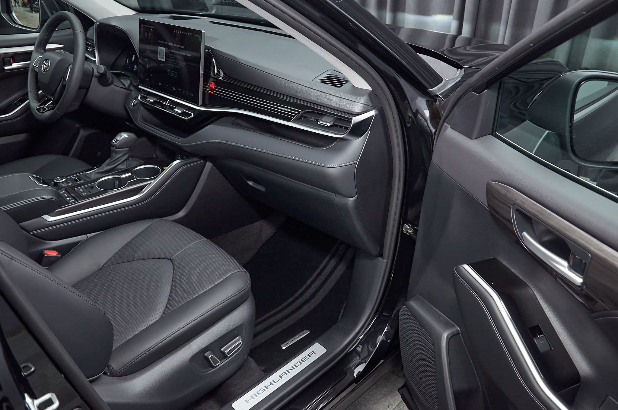 Toyota Highlander - 1