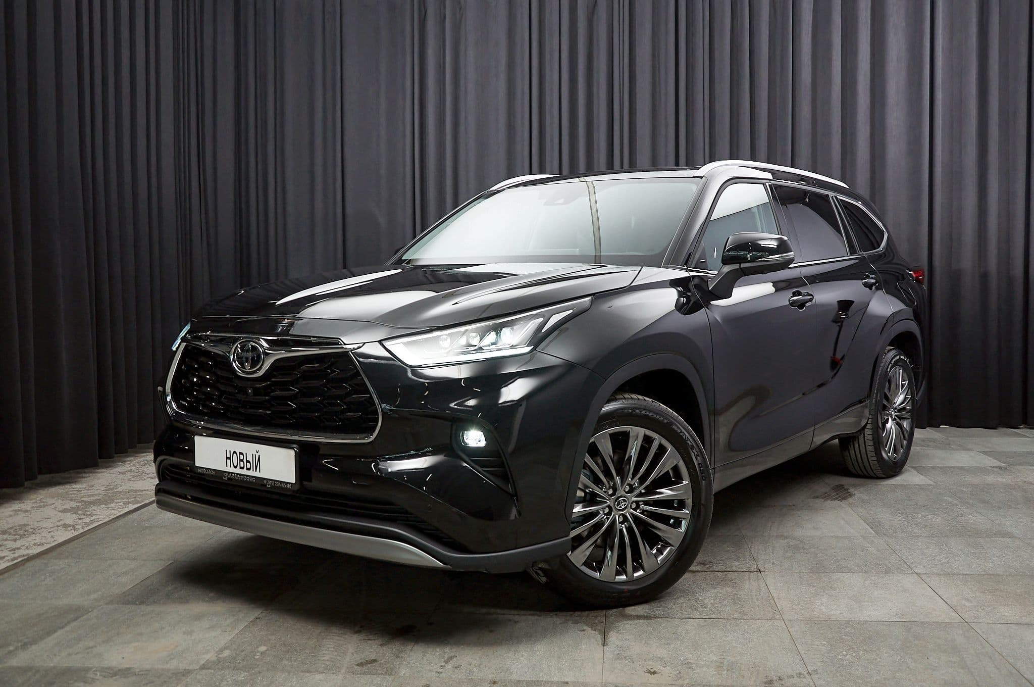 Toyota Highlander - 1