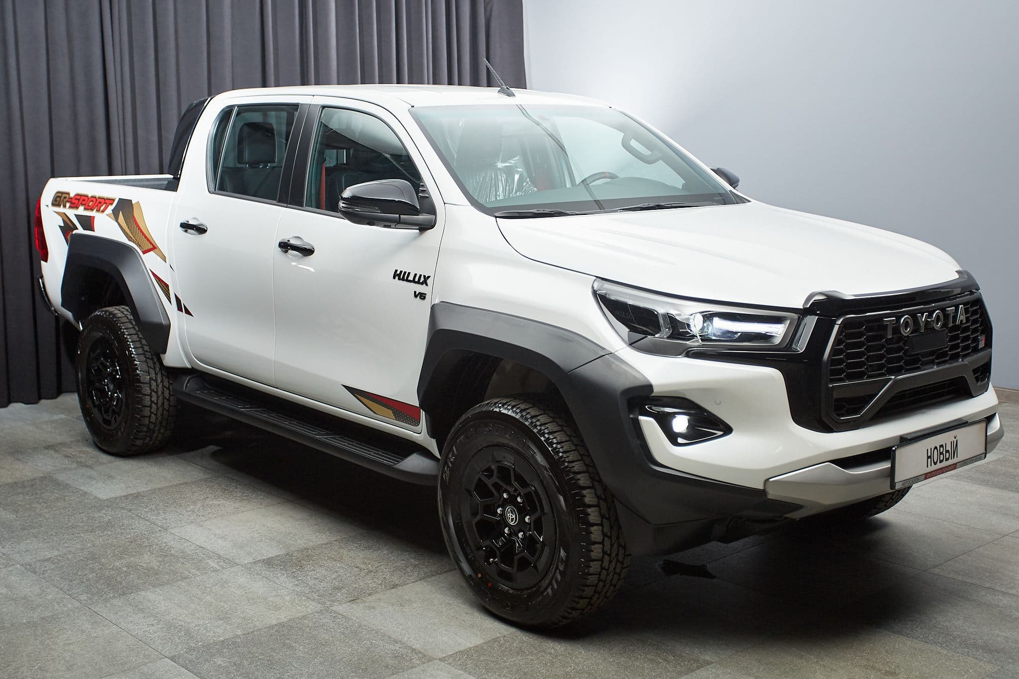 Toyota Hilux - 3