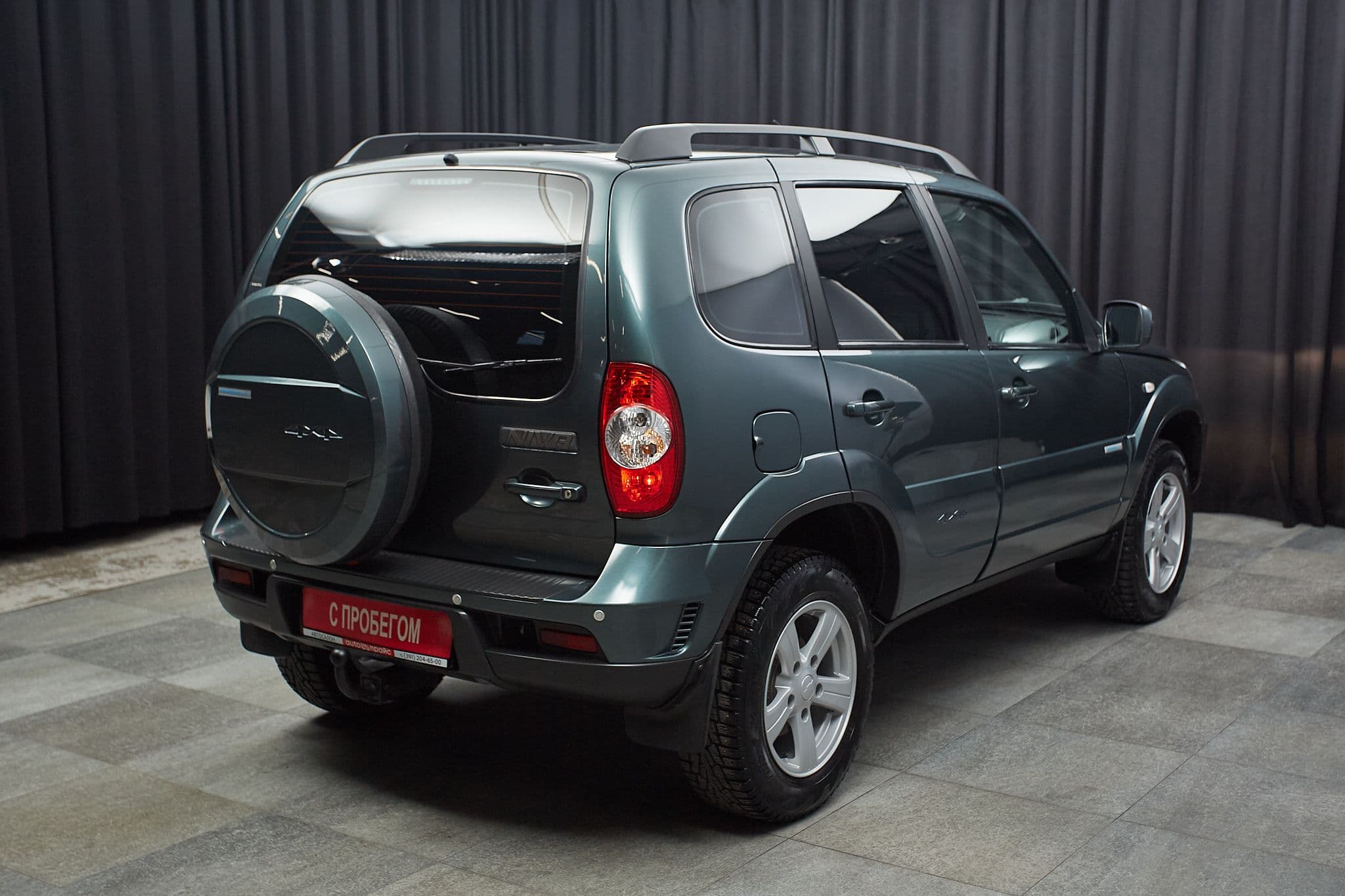 Chevrolet Niva - 4