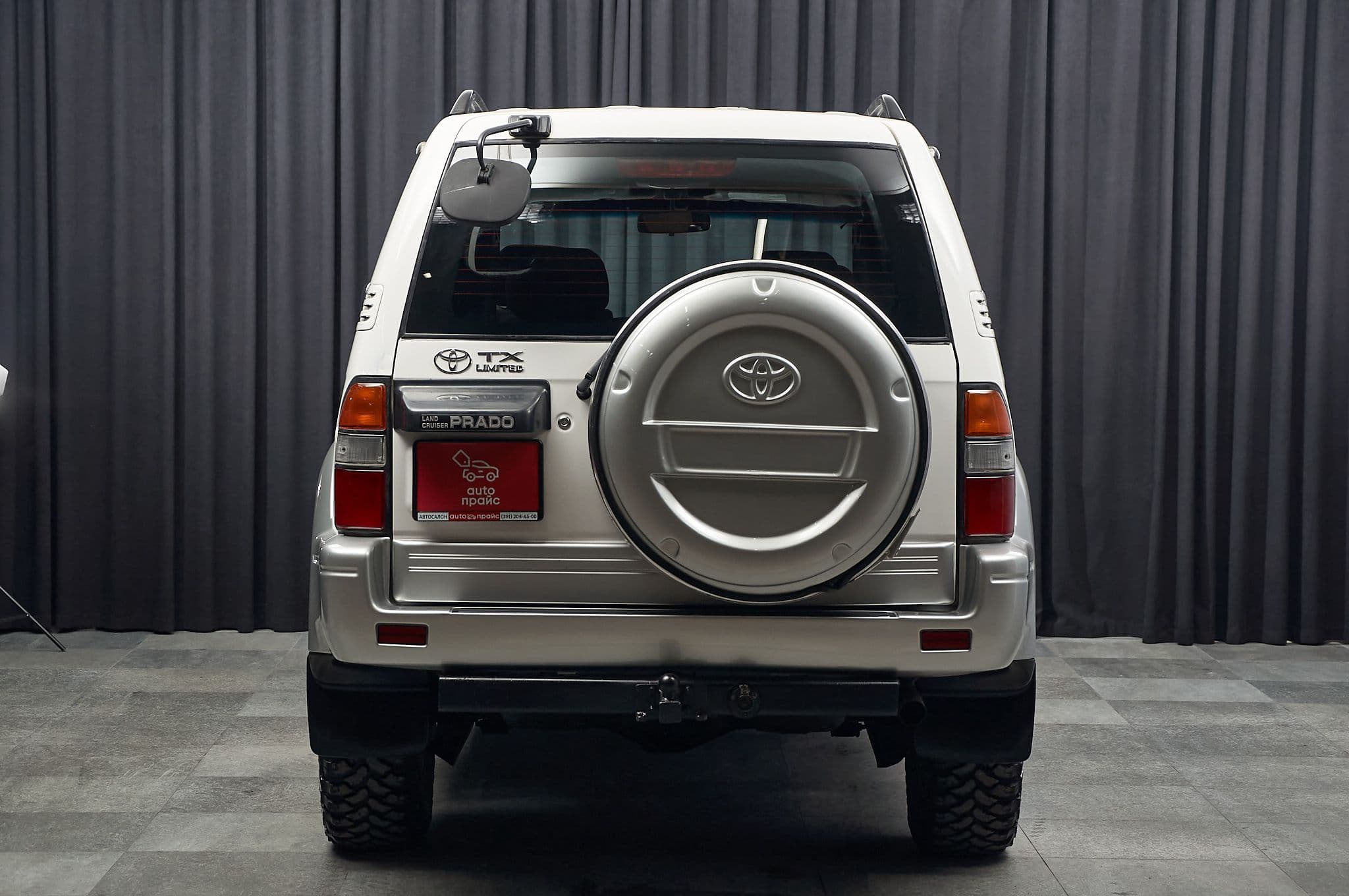 Toyota Land Cruiser Prado - 5