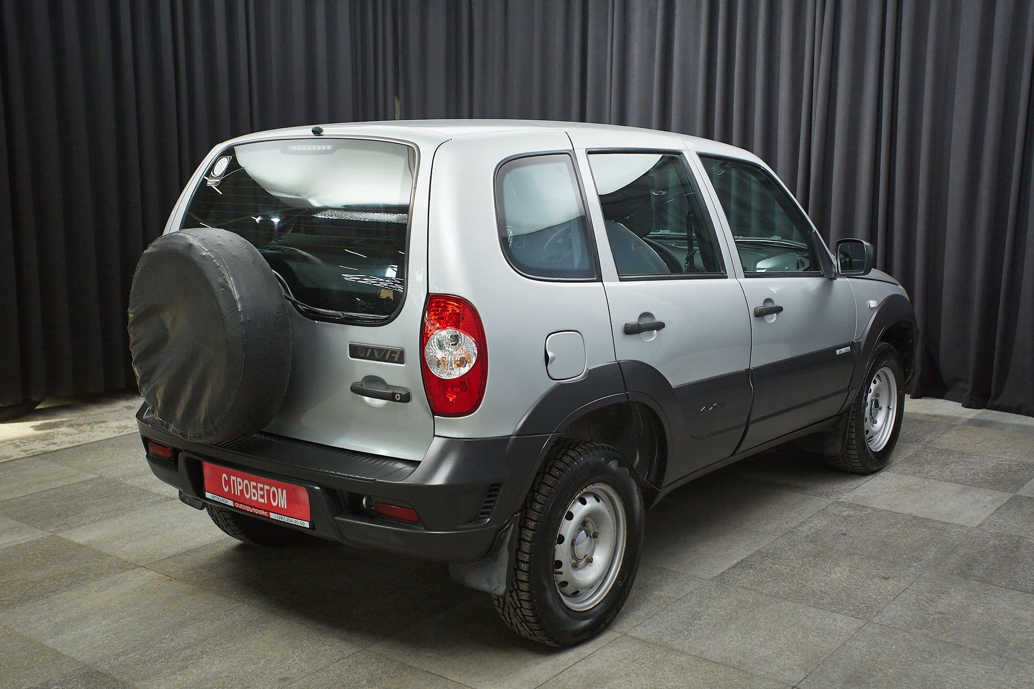 Chevrolet Niva - 4