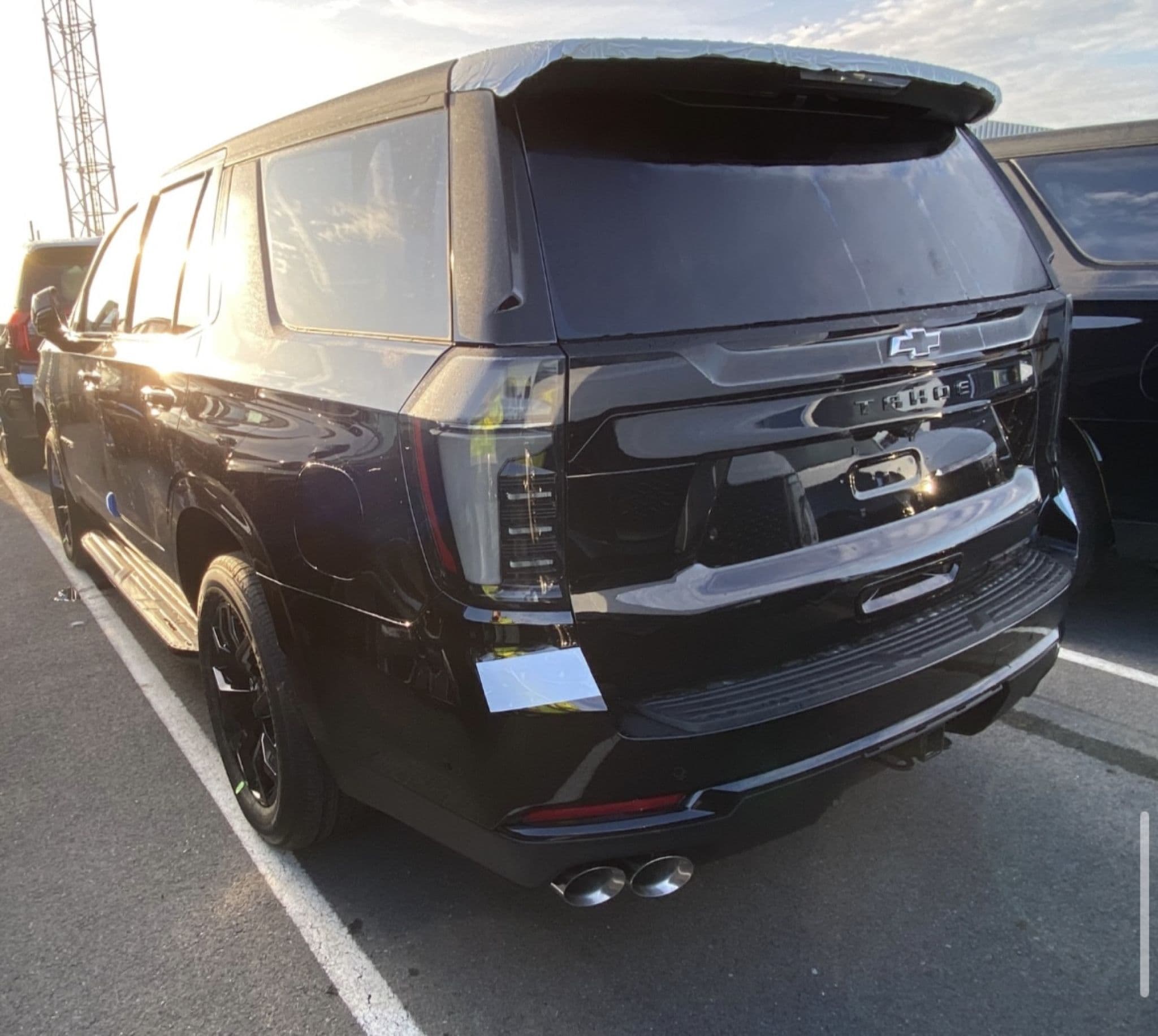 Chevrolet Tahoe - 2