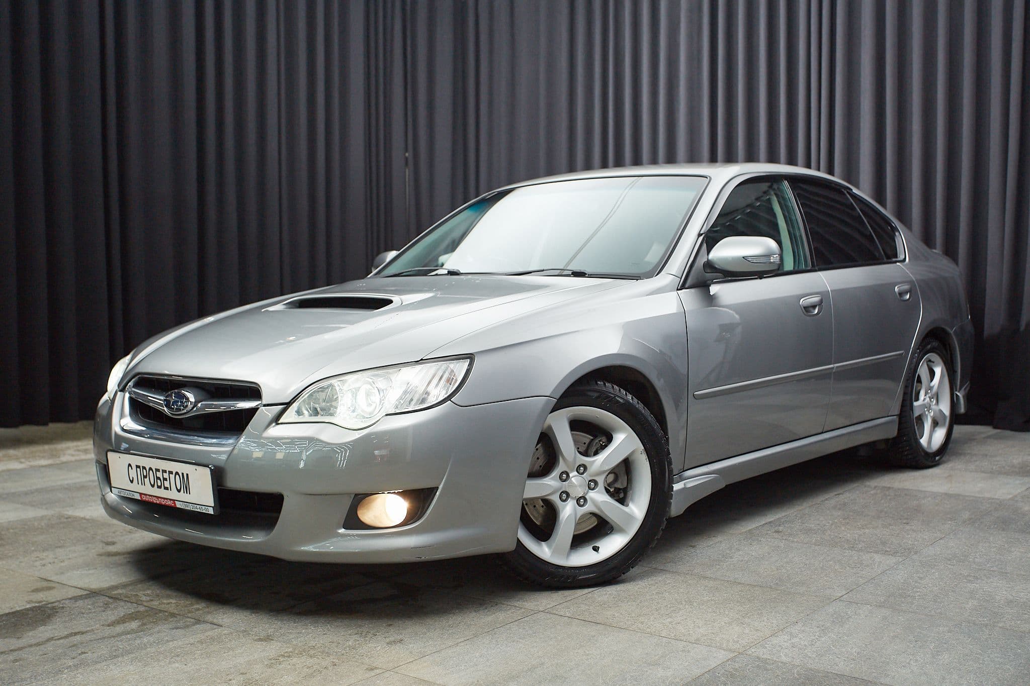 Subaru Legacy - 1