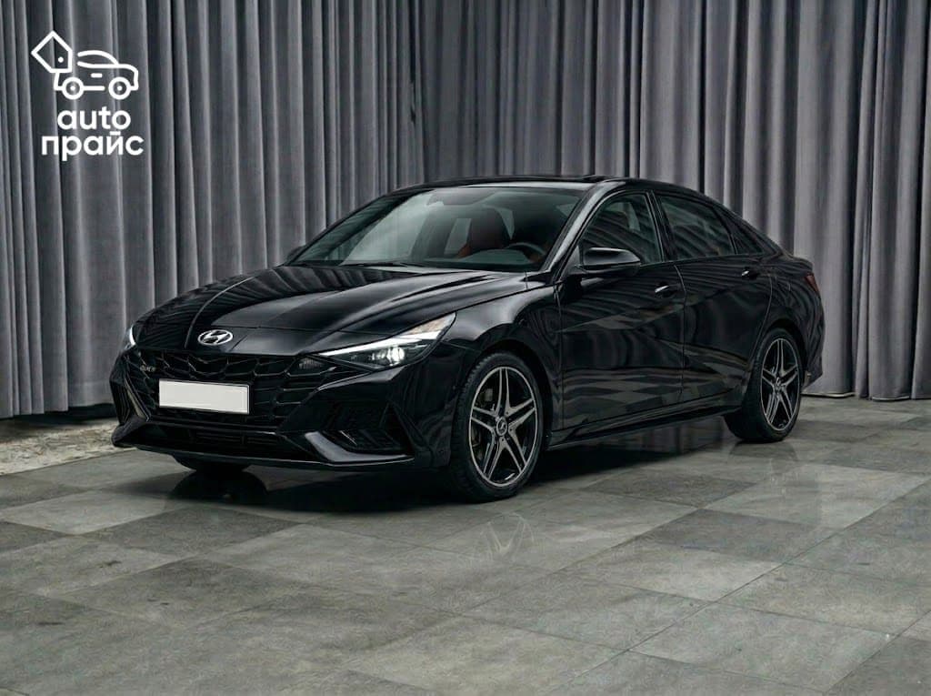 Hyundai Elantra - 1