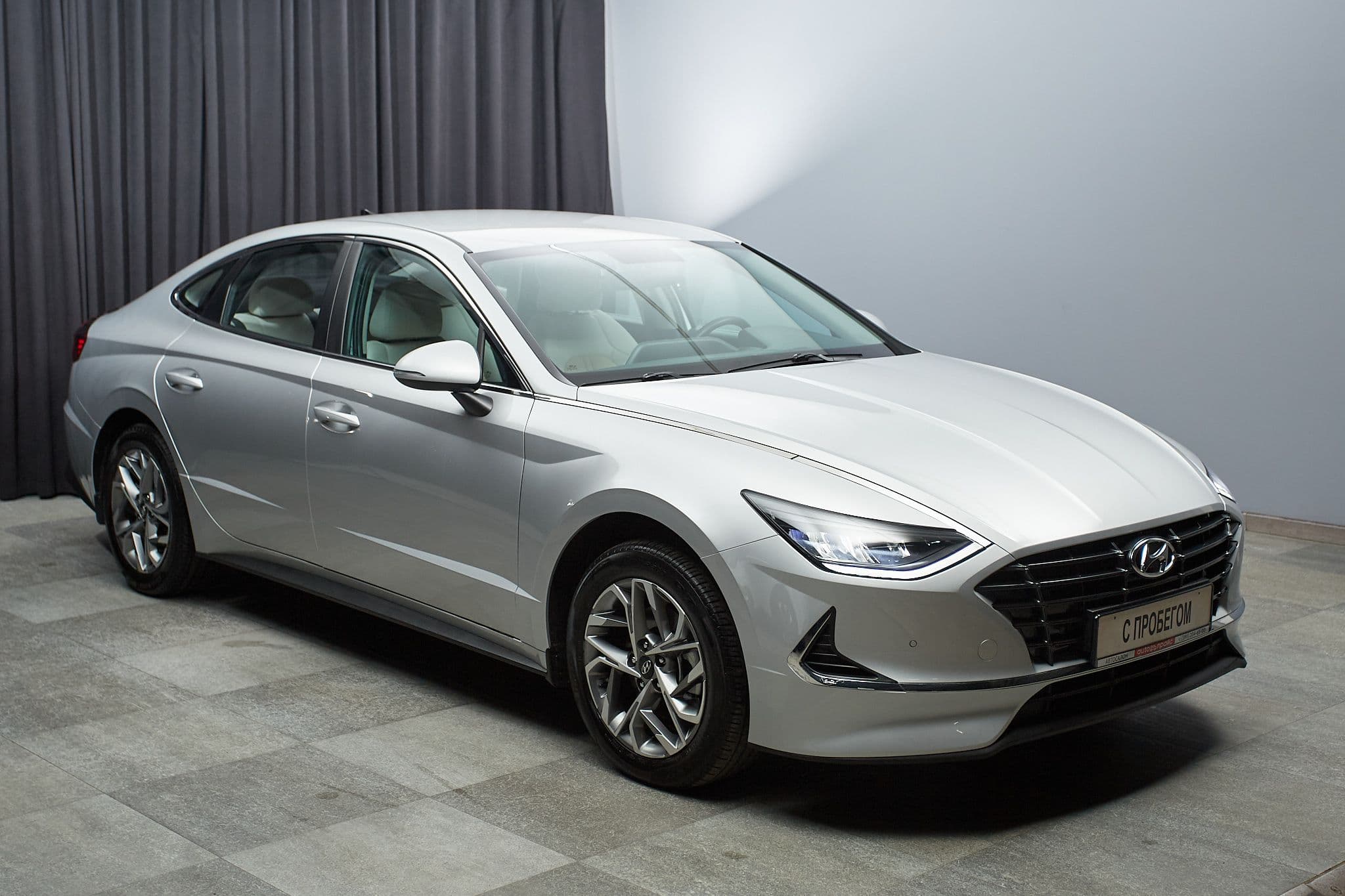 Hyundai Sonata - 3