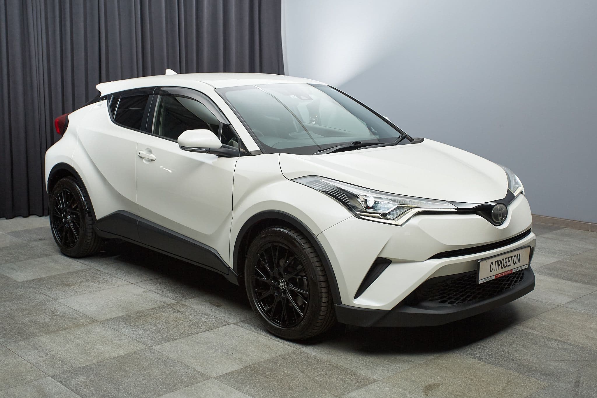 Toyota C-HR - 3