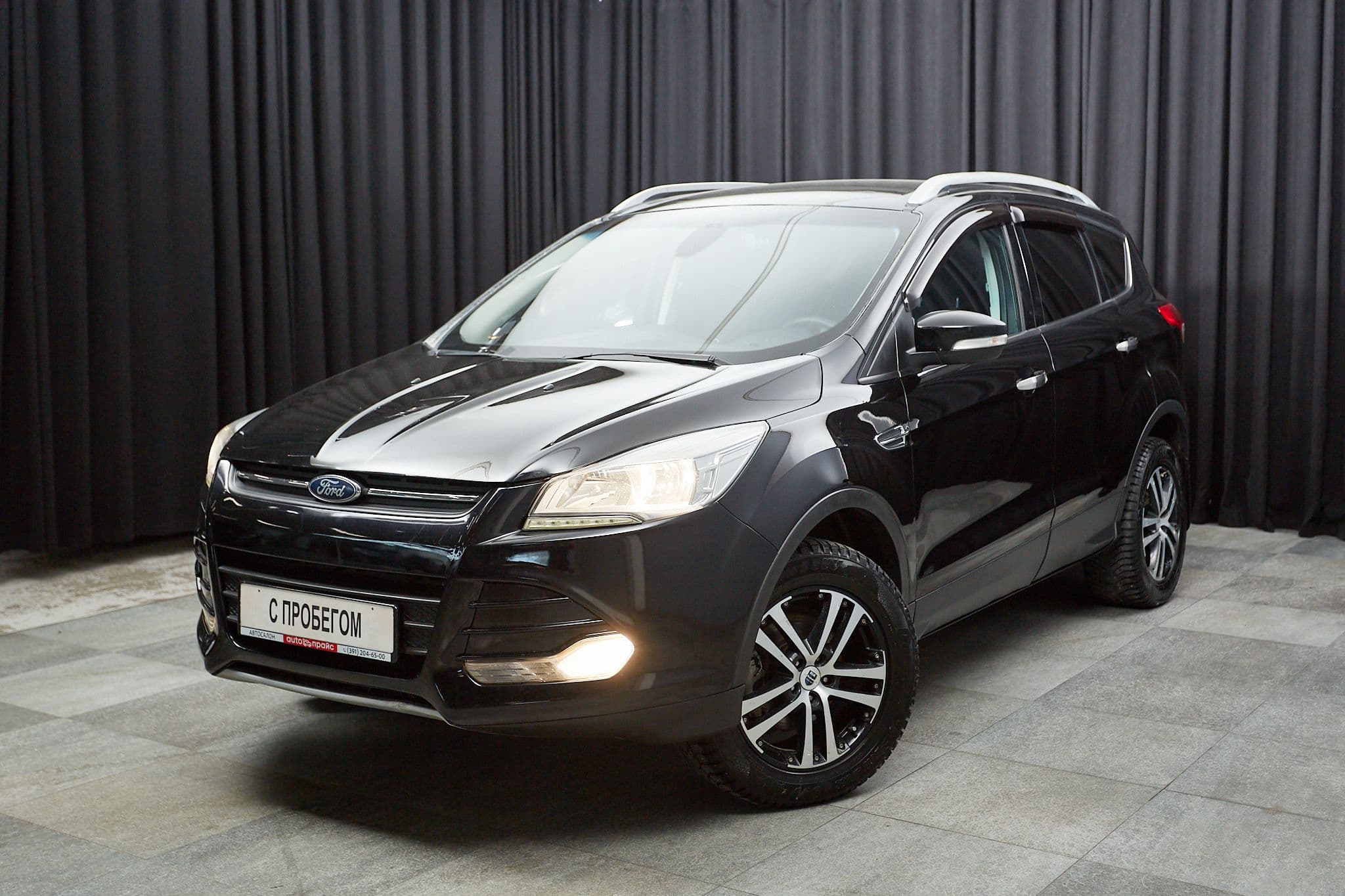 Ford Kuga - 1