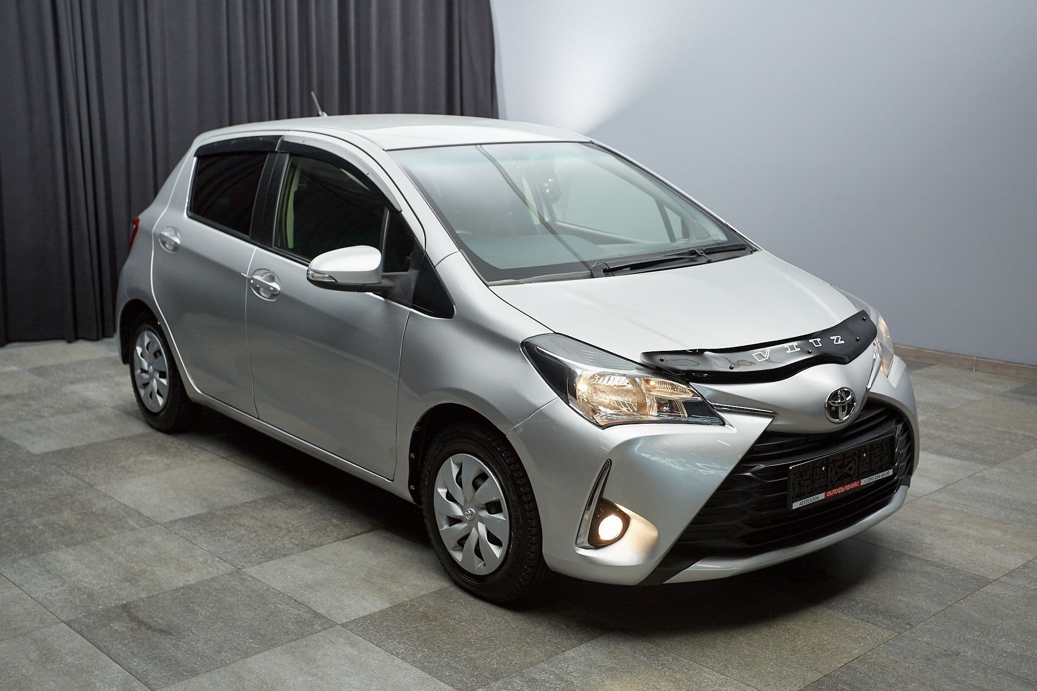 Toyota Vitz - 3