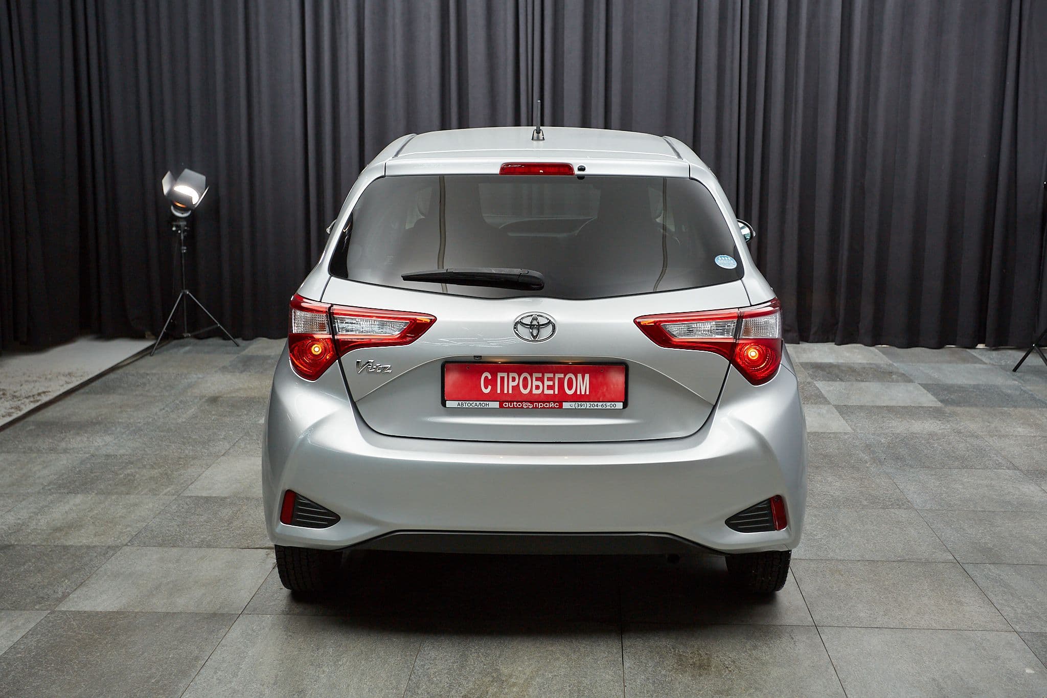 Toyota Vitz - 5